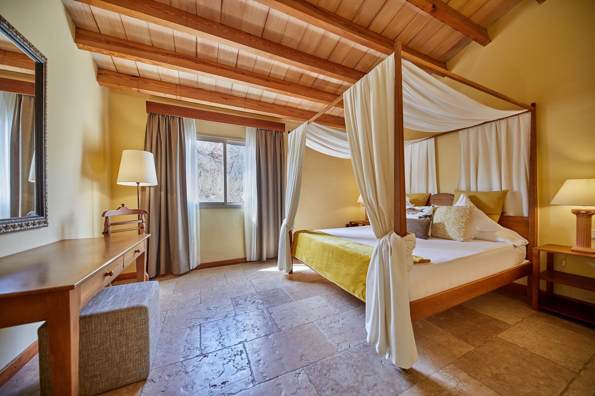 Pula Boutique Hotel 5*