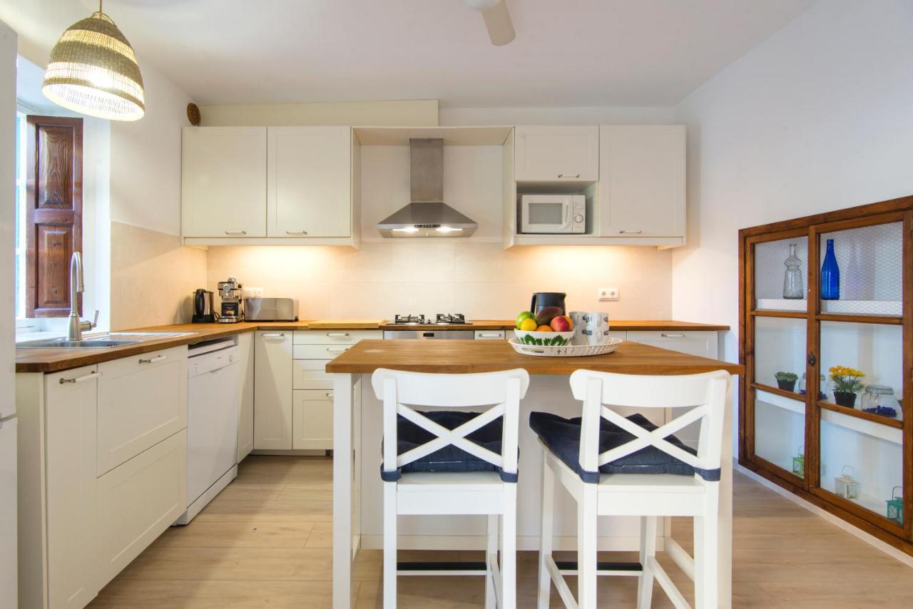 Casa La Limonera. Townhouse With Pool For Up To 6 Persons In Сasa de vacaciones
