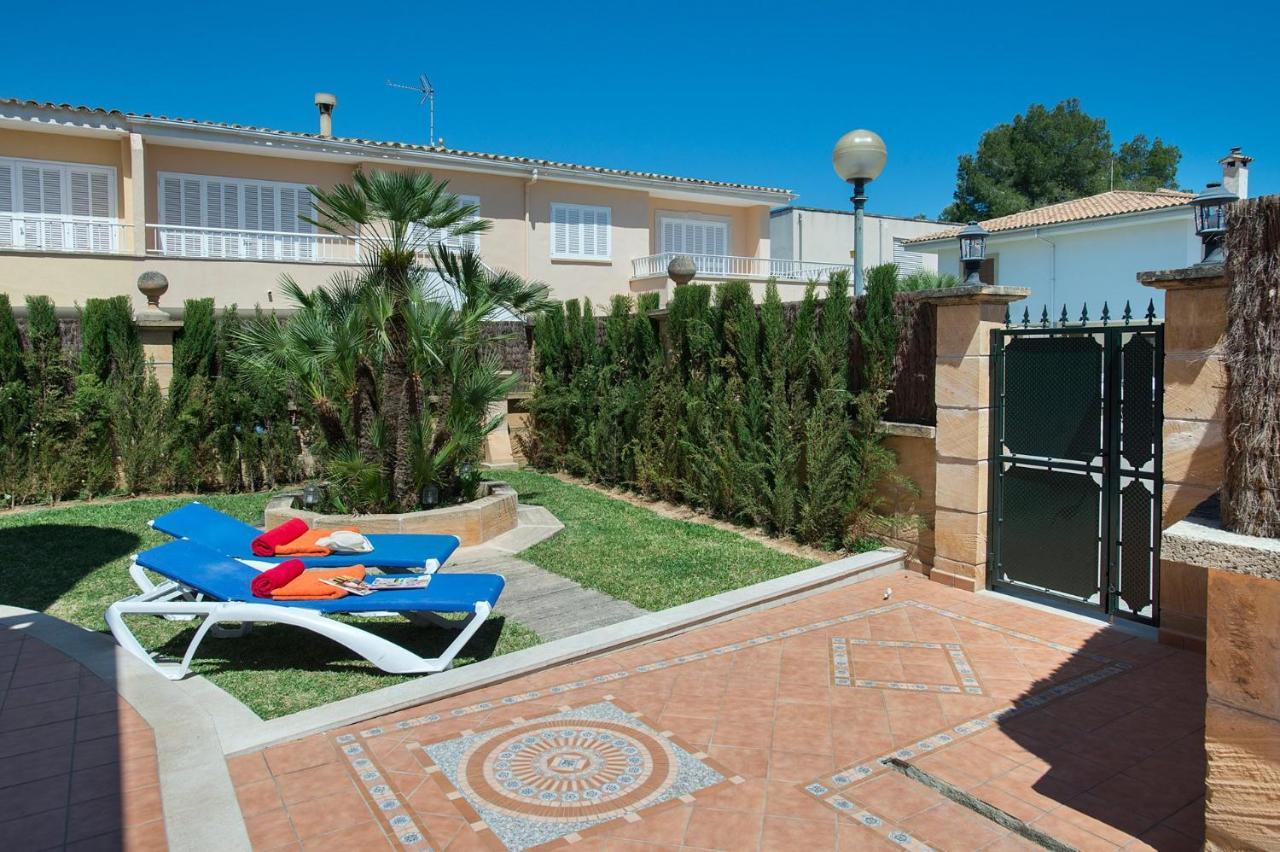 By Villa Playa de Muro (Mallorca)