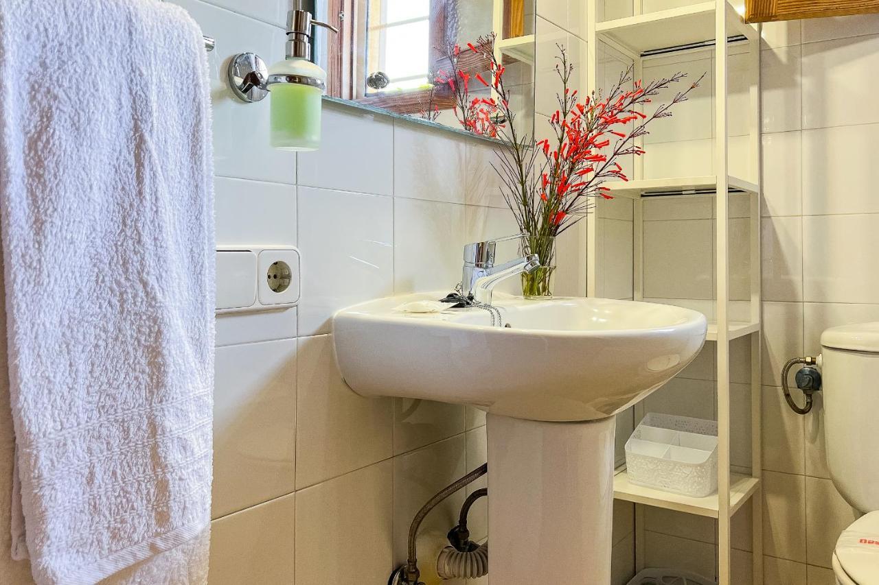 Villa Sa Sini Cozy Country For 6 Near Buger
