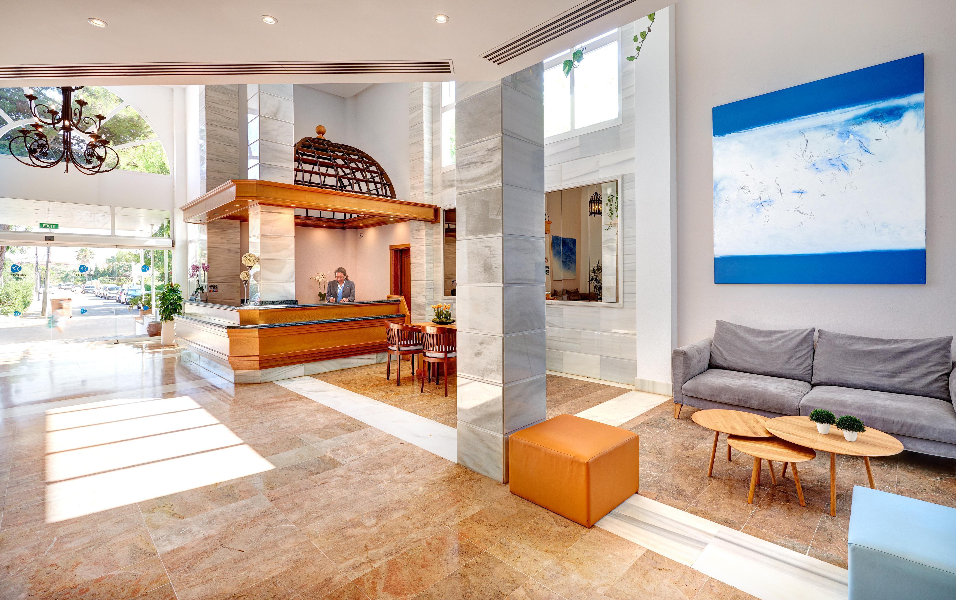 Grupotel Alcudia Apartahotel 4*