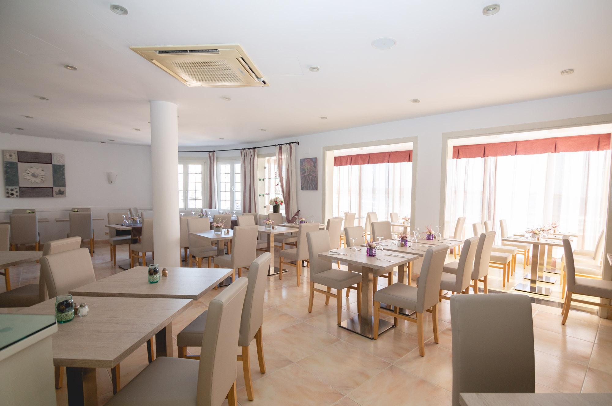 Club Hotel