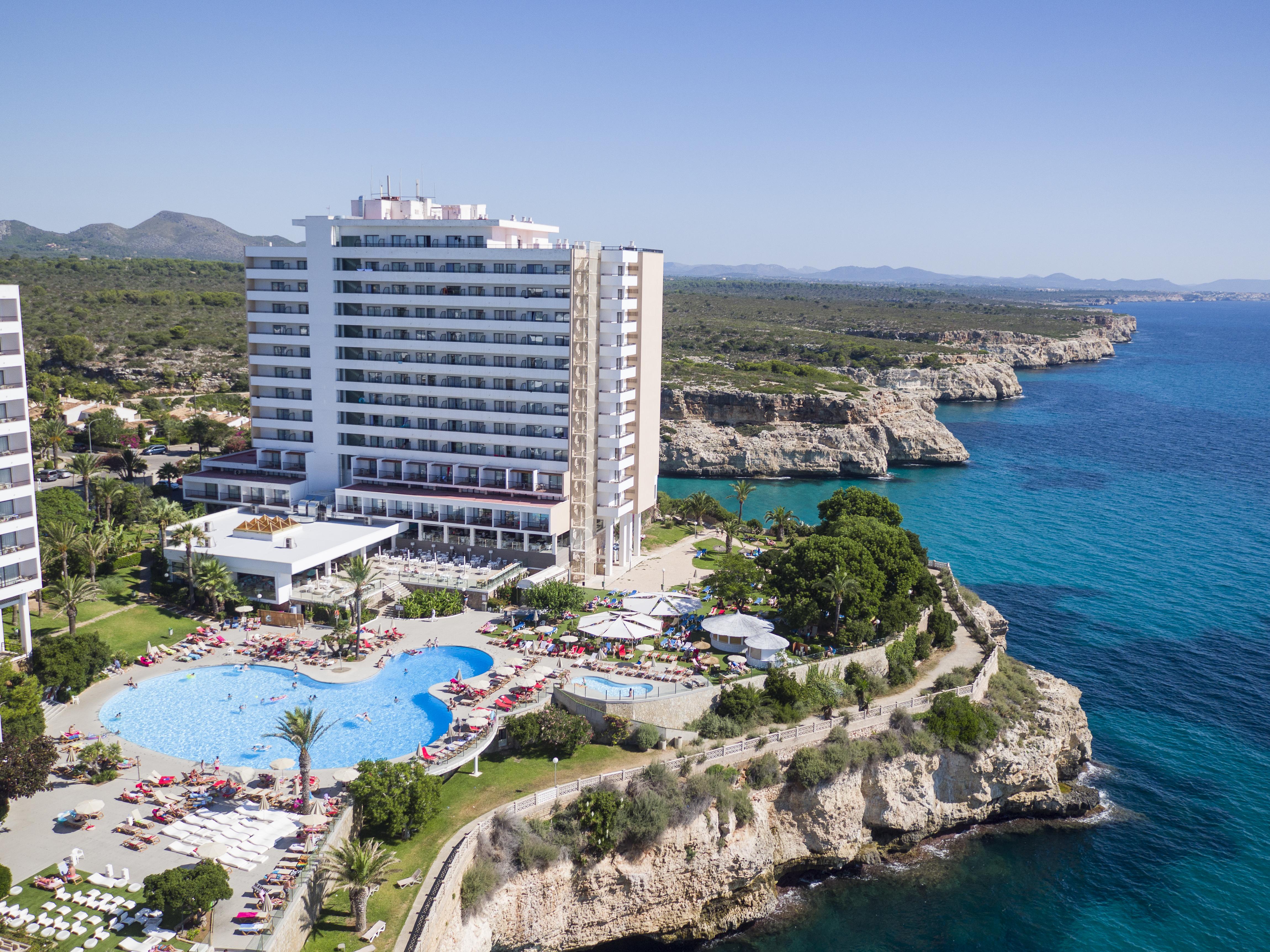 Alua Hotel