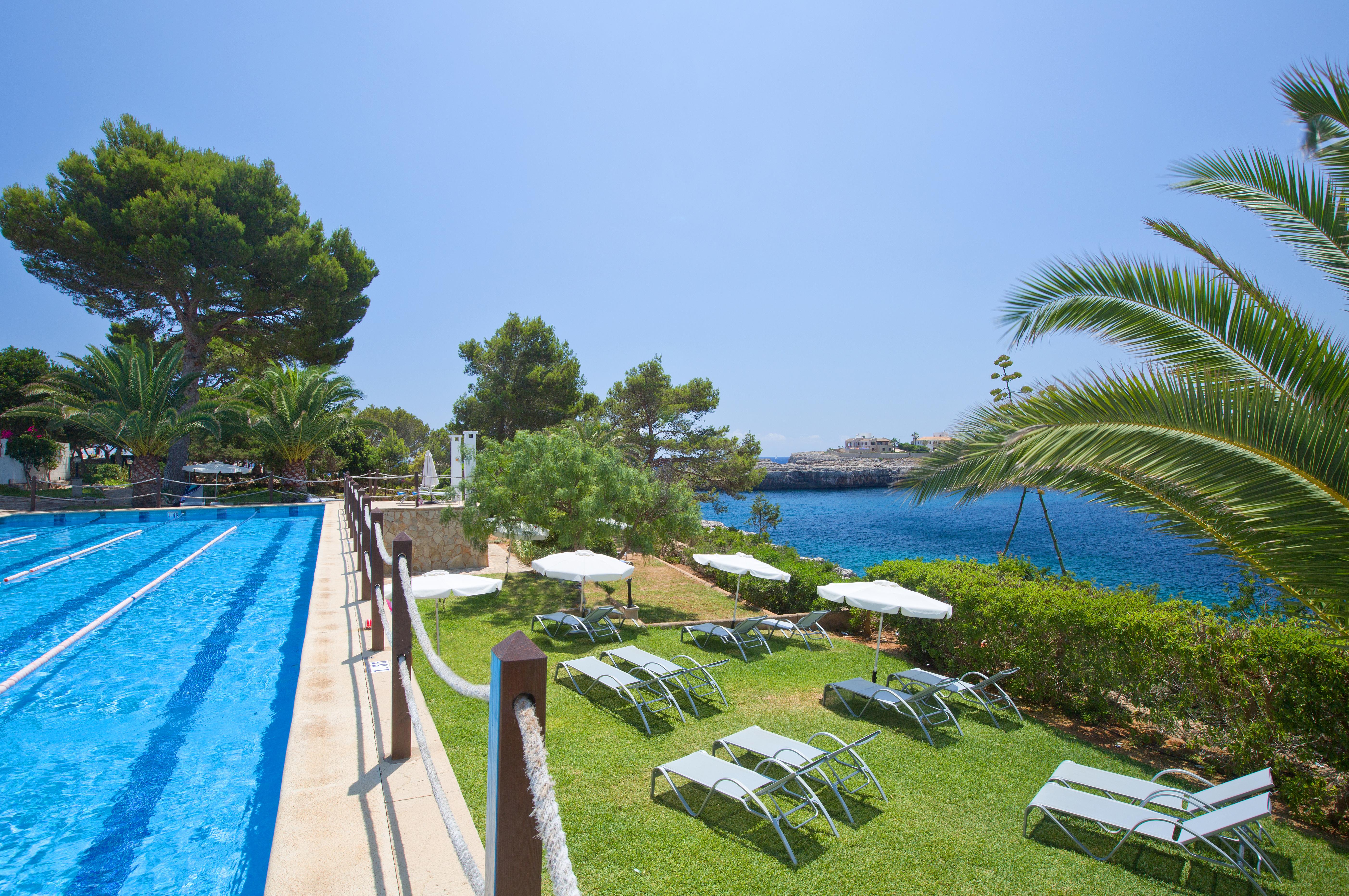 Js Cape Colom - Adults Only Hotel