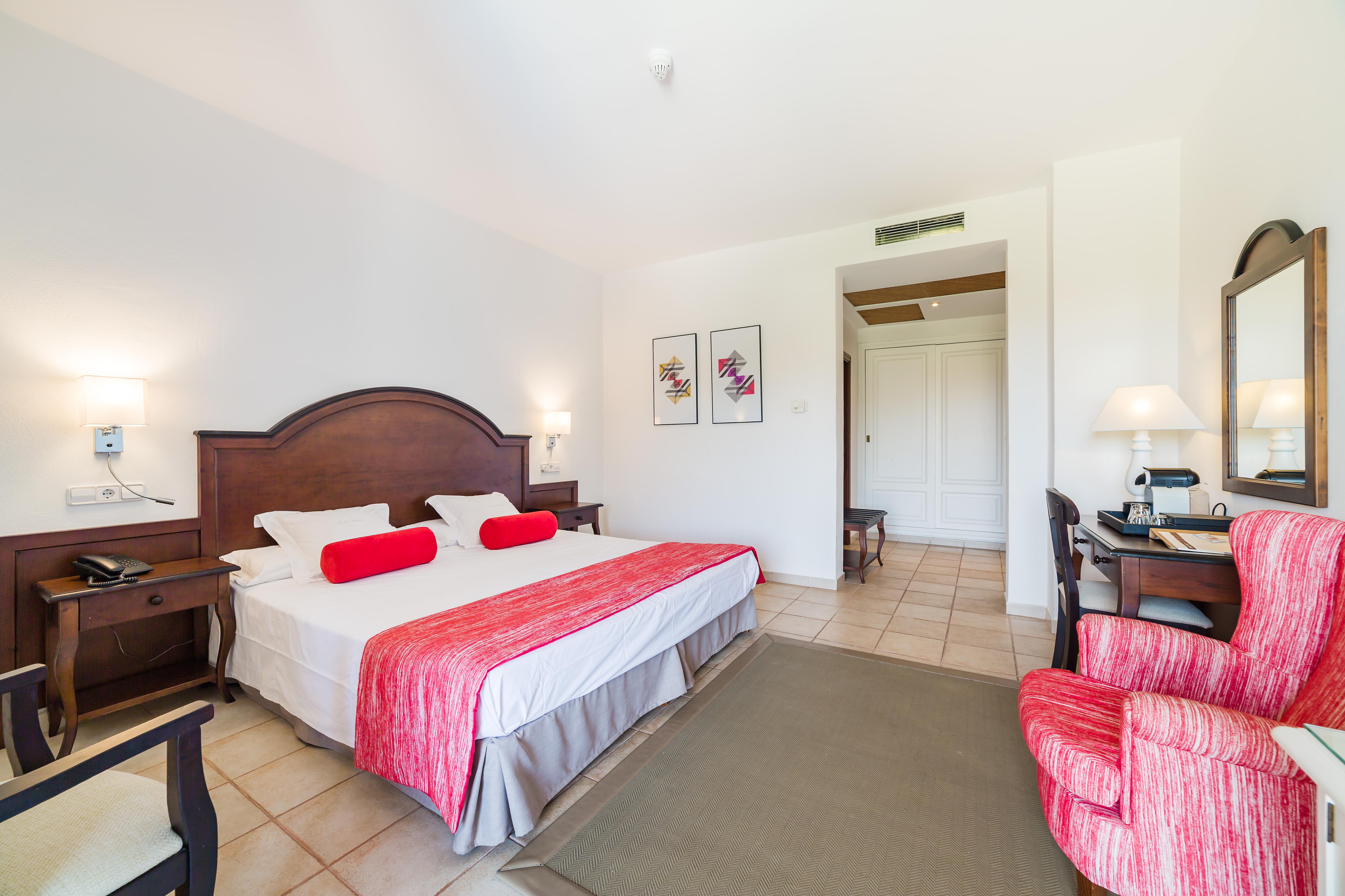 Hotel Ca'l Bisbe 4*