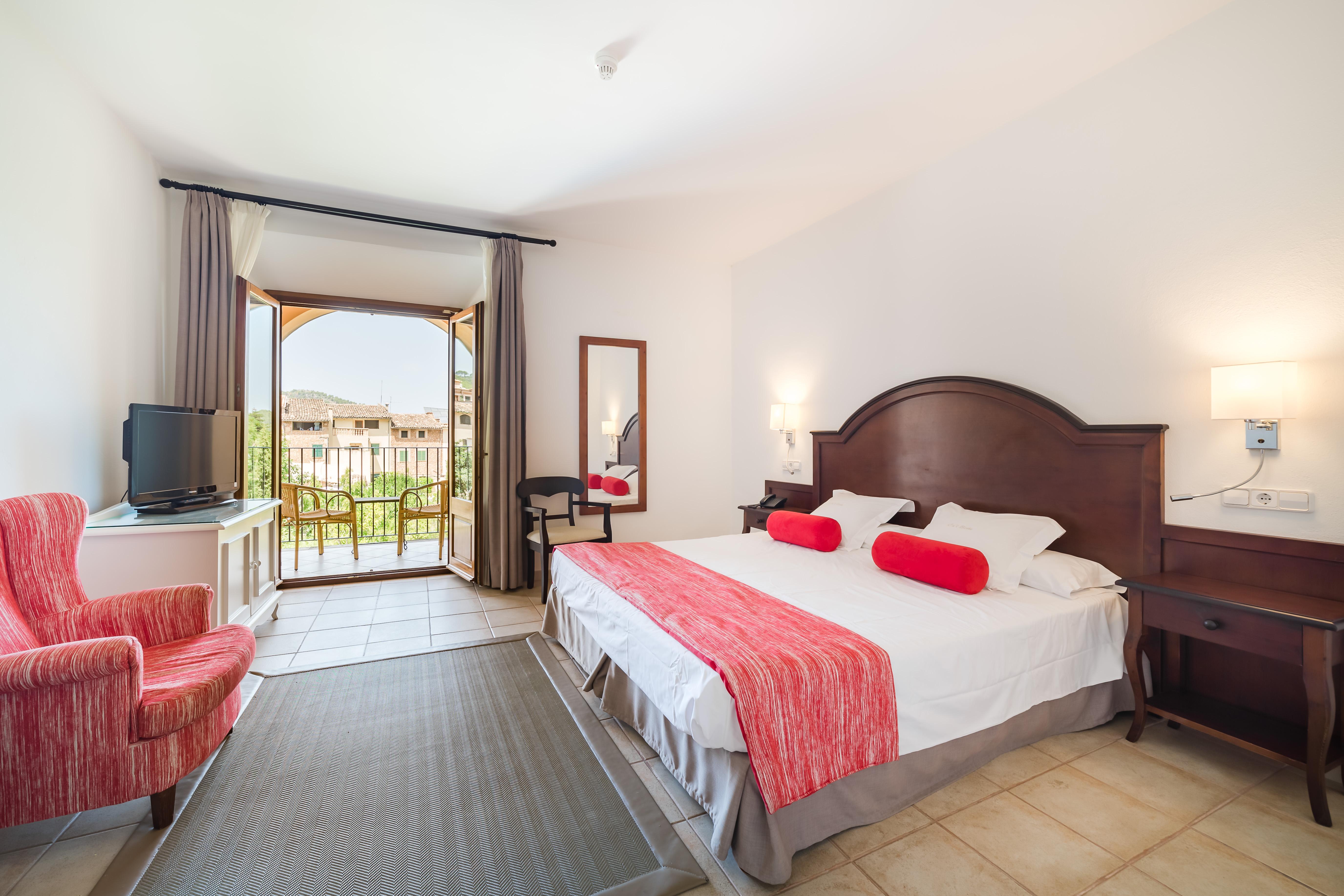 Hotel Ca'l Bisbe 4*