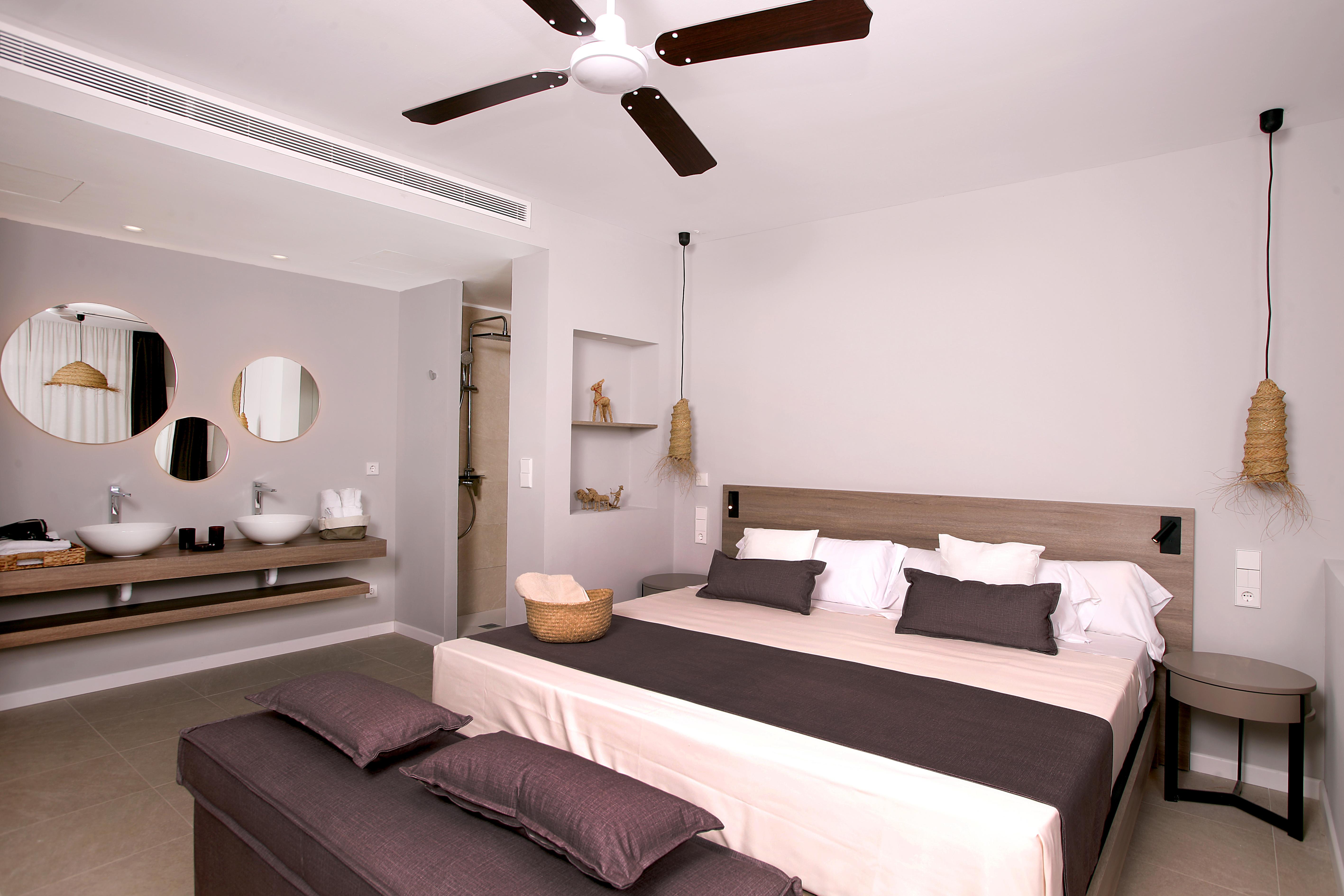Hotel Eques Petit 4*