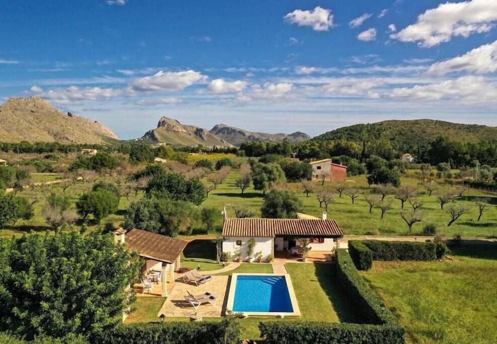 Villa Cosy For 4 People By Renthousing Puerto Pollensa