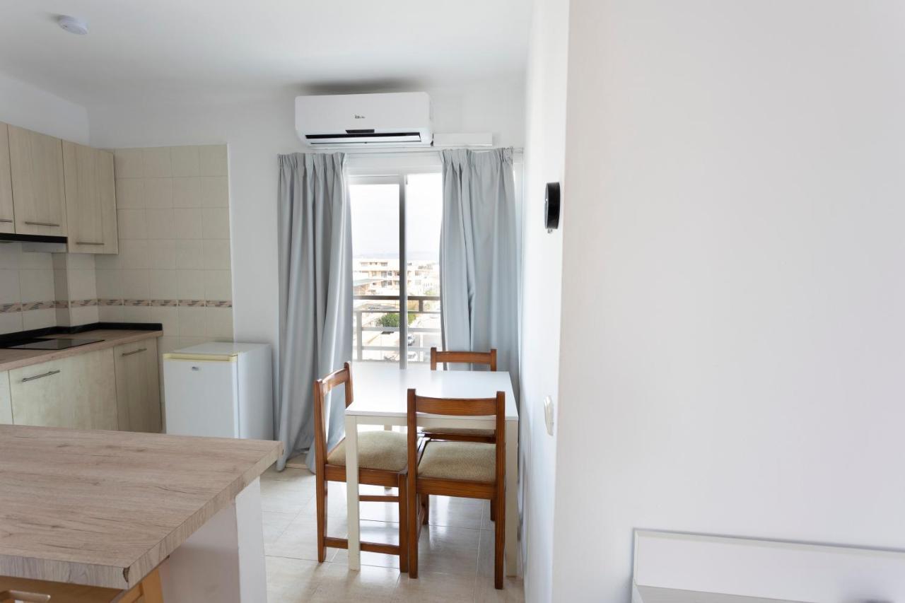 Raxa Hotel 2*