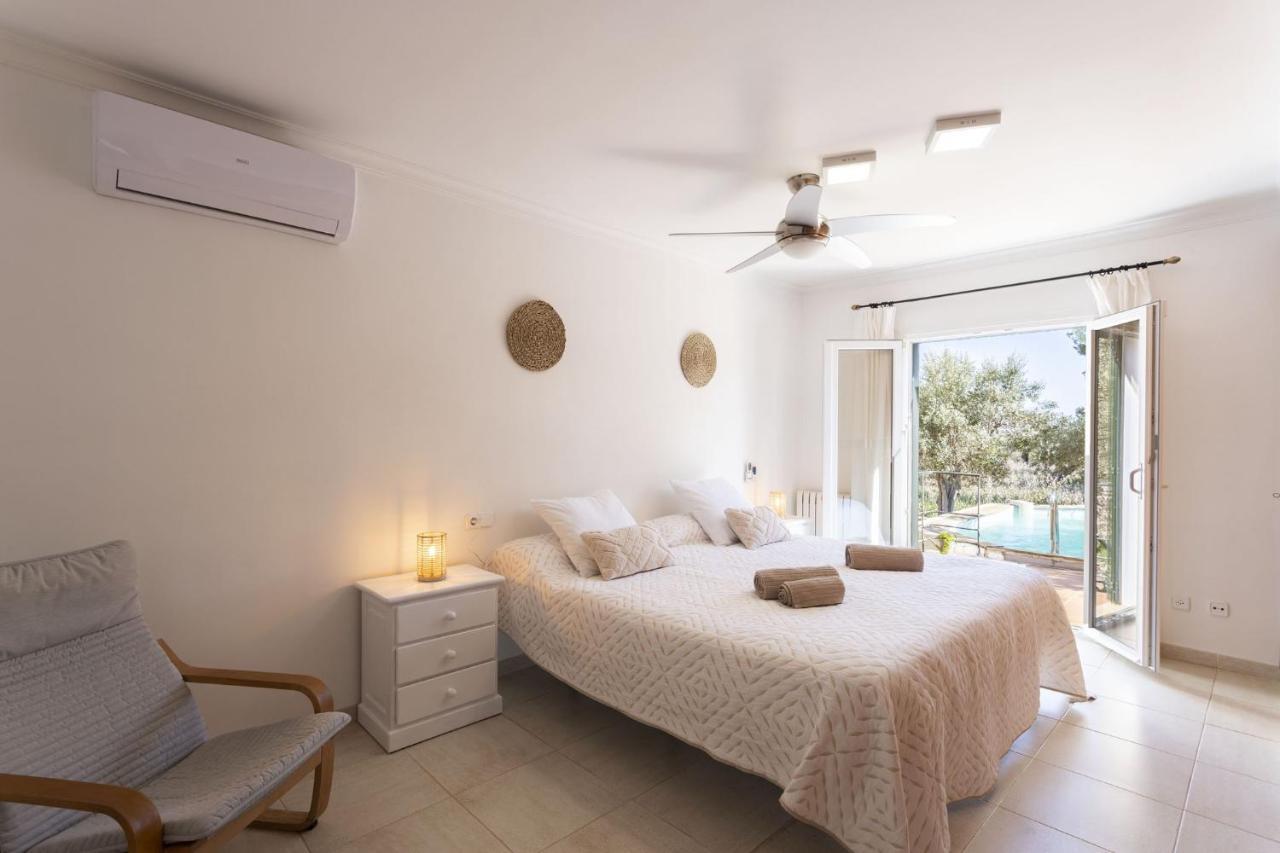 Barons Villa