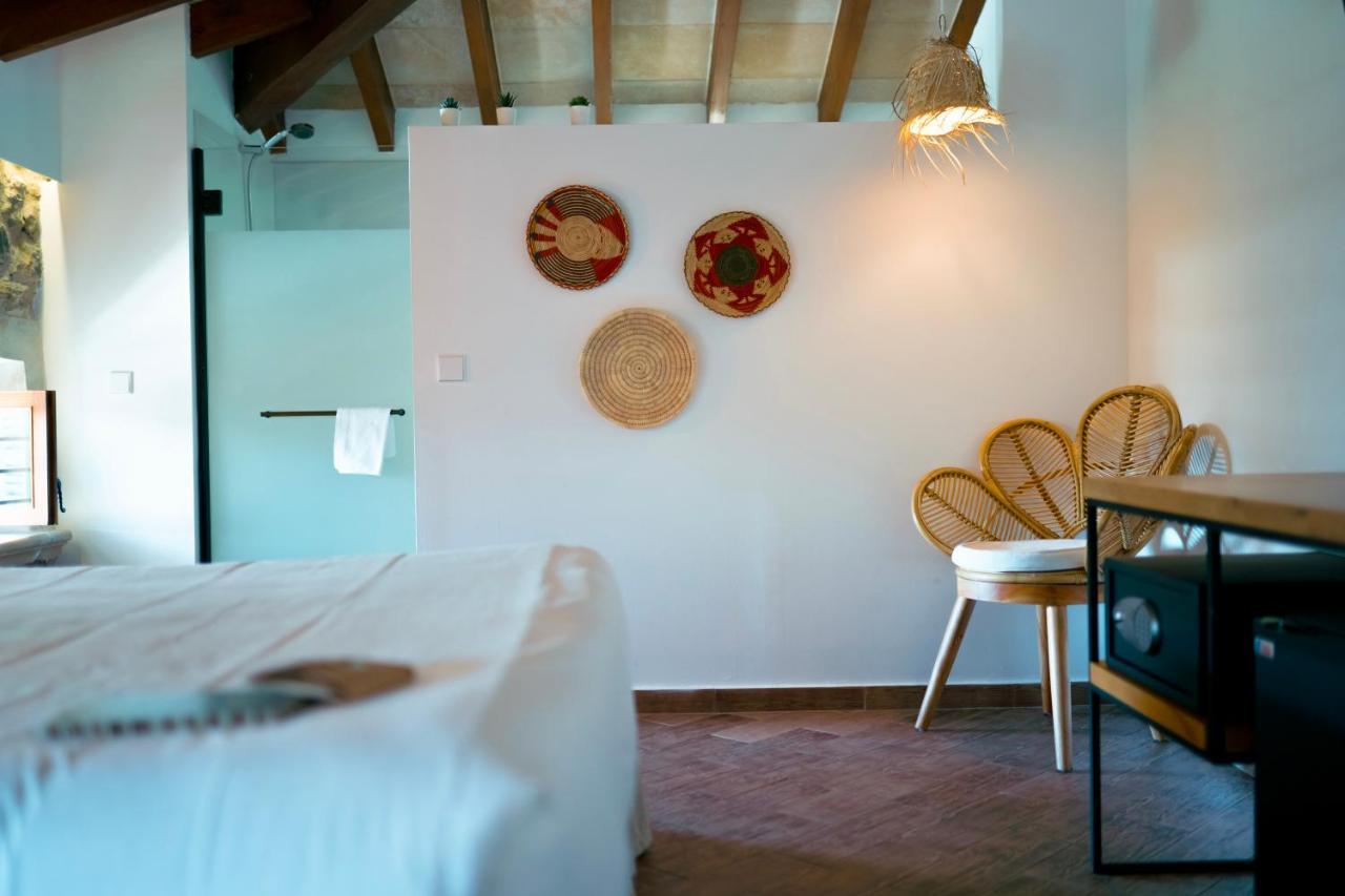 Curolla Petit Hotel 4*