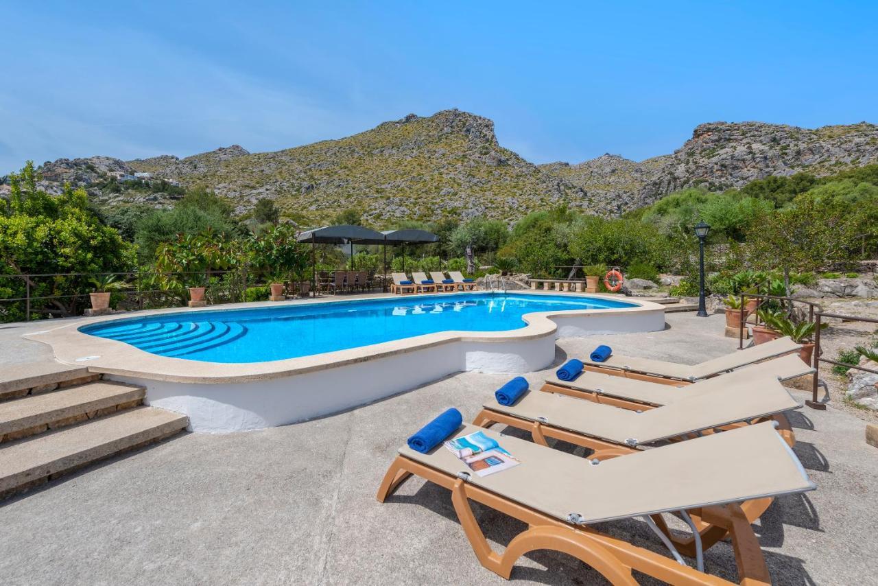 Cuarterades Villa *