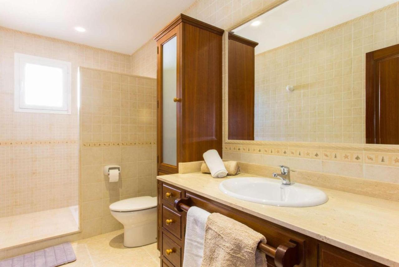 Gatoses Villa Sa Coma (Mallorca)
