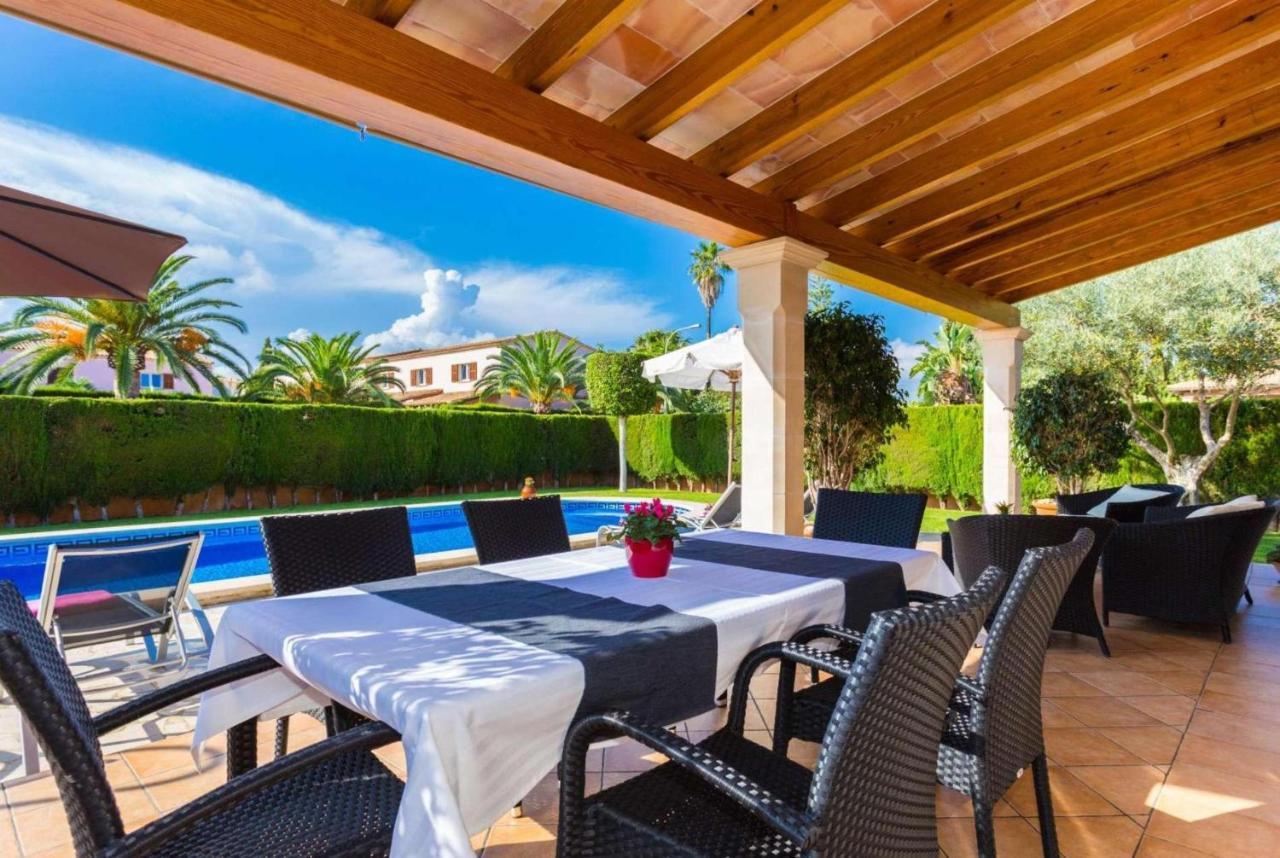 Gatoses Villa Sa Coma (Mallorca)