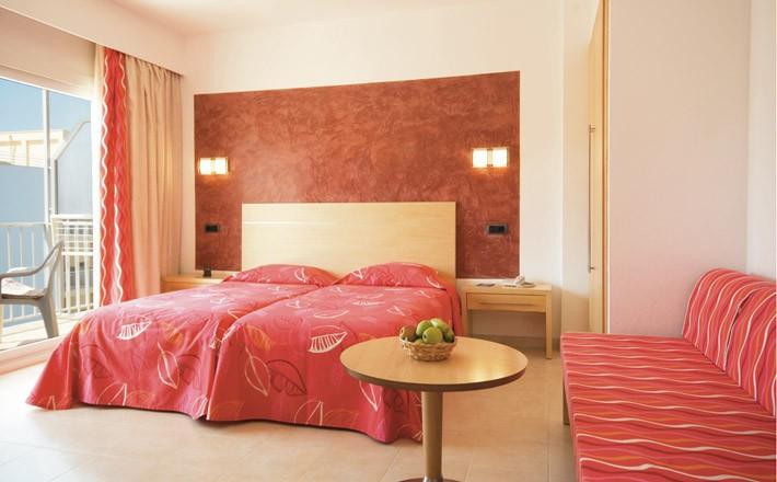 Capricho Hotel 4*