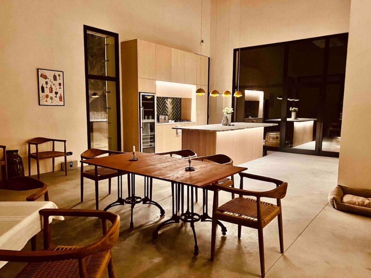Chalet Dos Caballeros Winery & Vacation Llubi