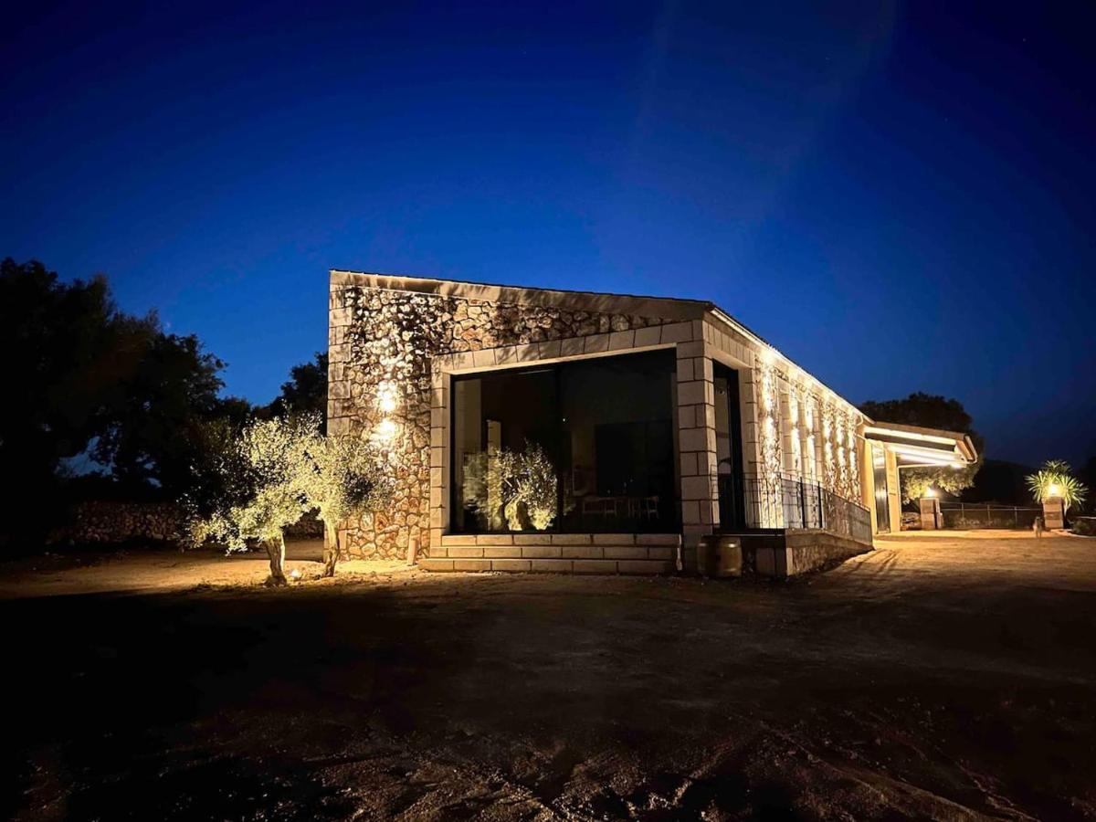 Dos Caballeros Winery & Vacation