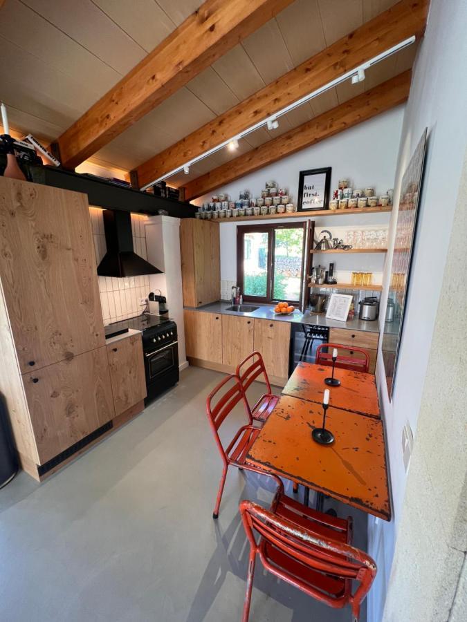 Chalet Dos Caballeros Winery & Vacation Llubi