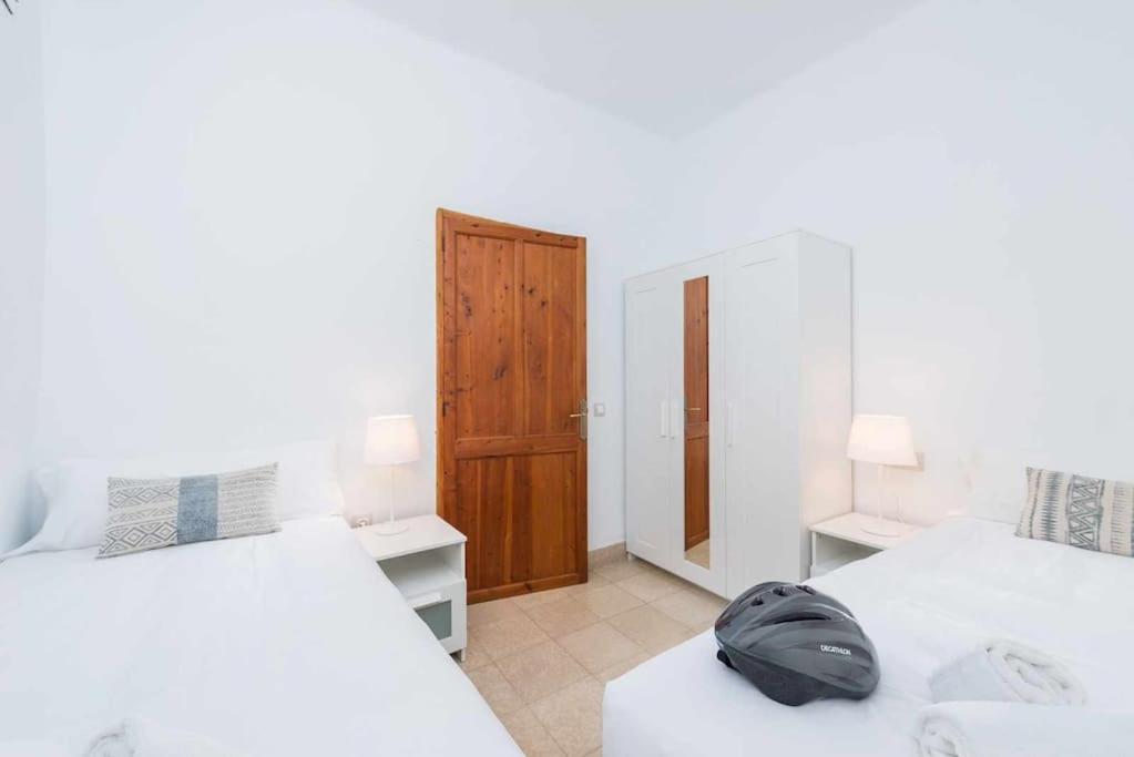 Apartment Maca, Adosado Centro Campanet