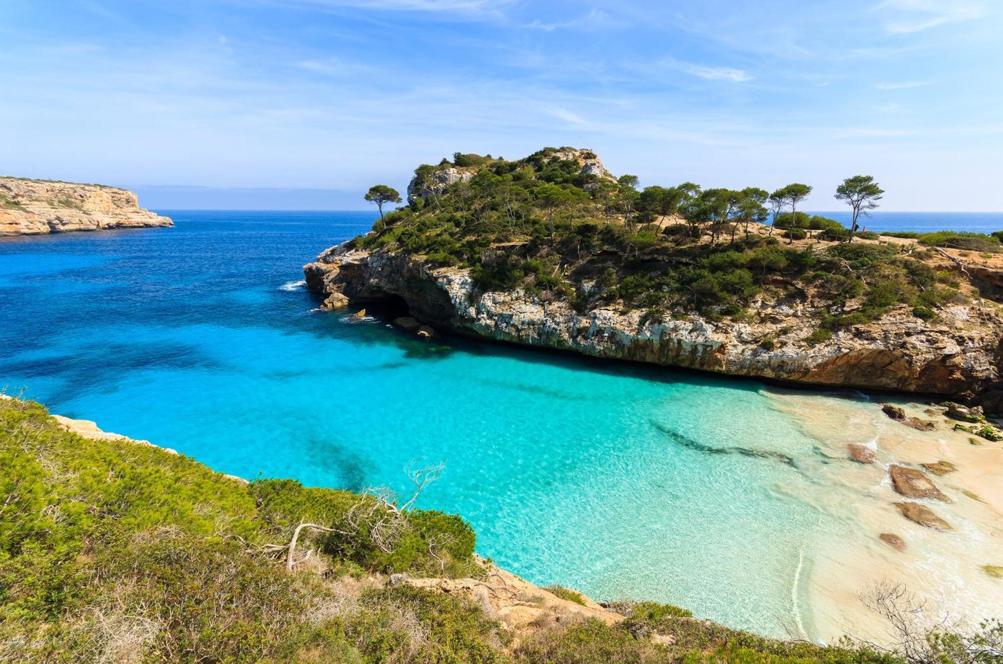 Oasis Cala With Shared Pool