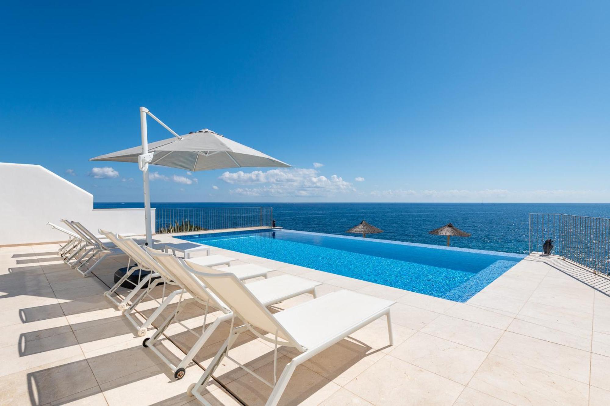 Mediterraneo. Cala Murada Villa *