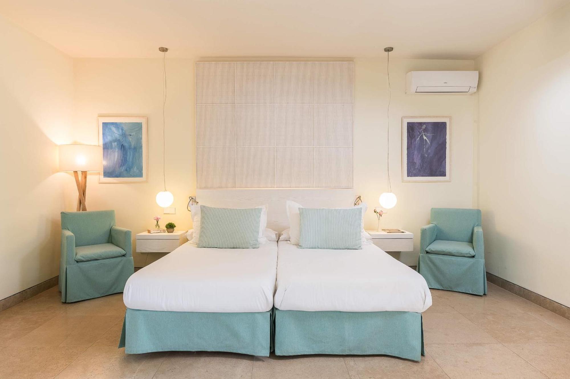 Sa Franquesa Nova Hotel 4*