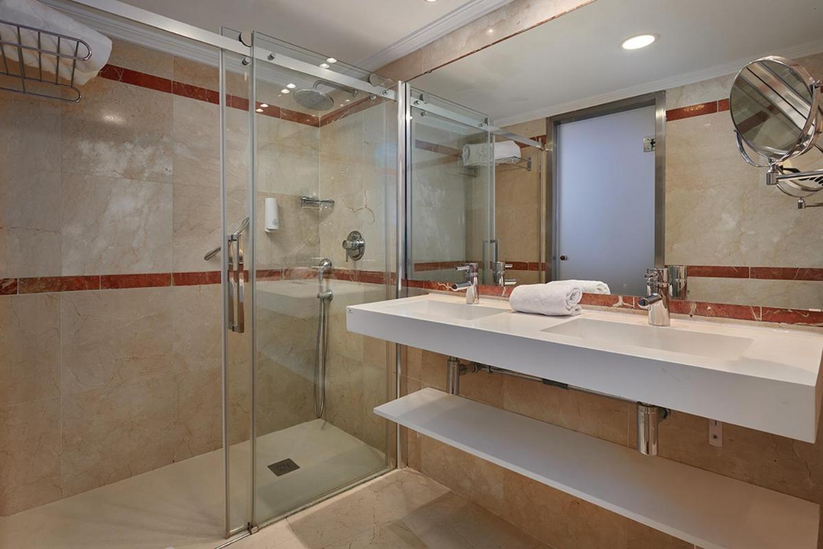 Grupotel Acapulco Playa - Adults Only Hotel