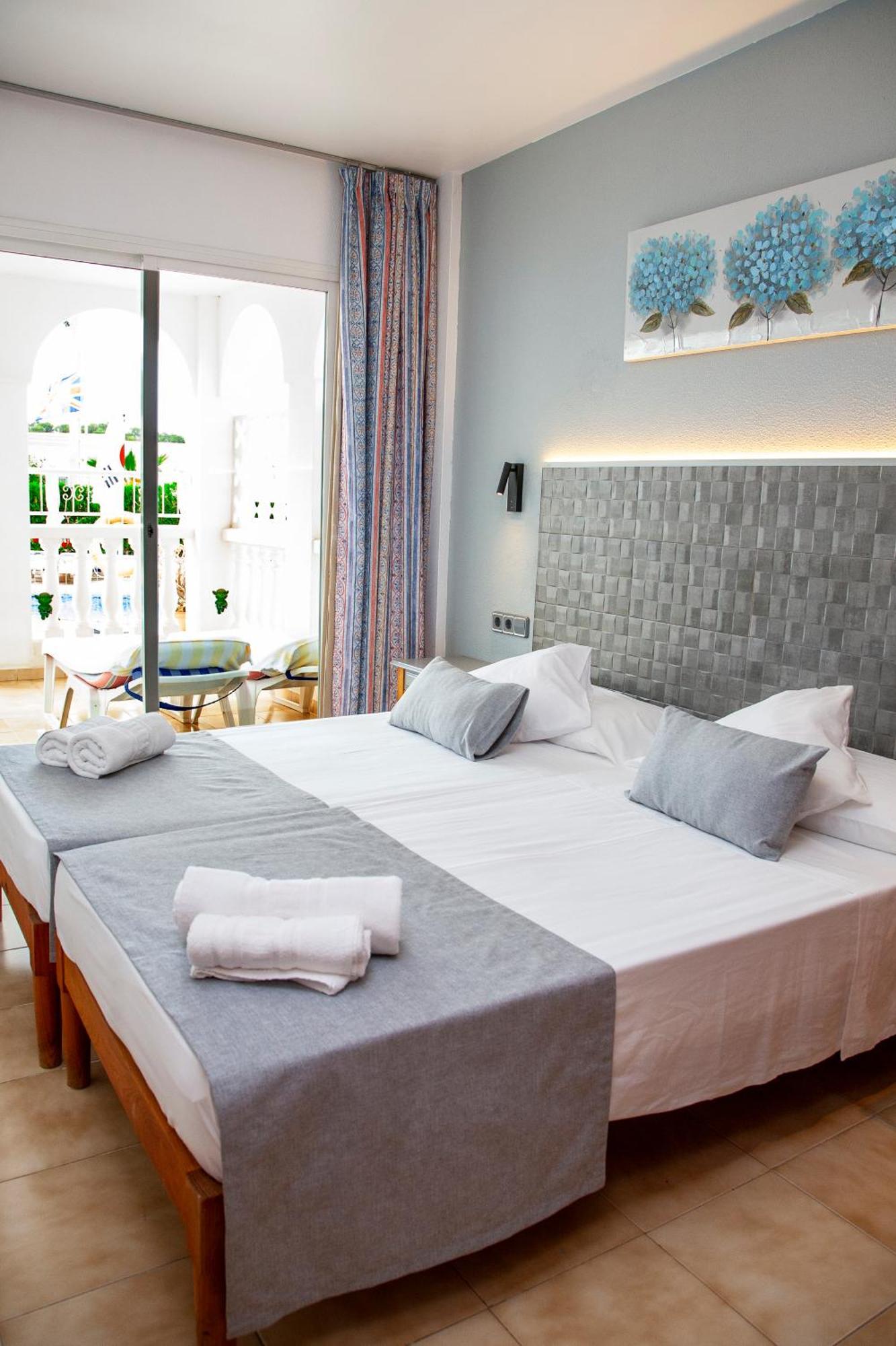 Atalaya Bosque Apartment Peguera