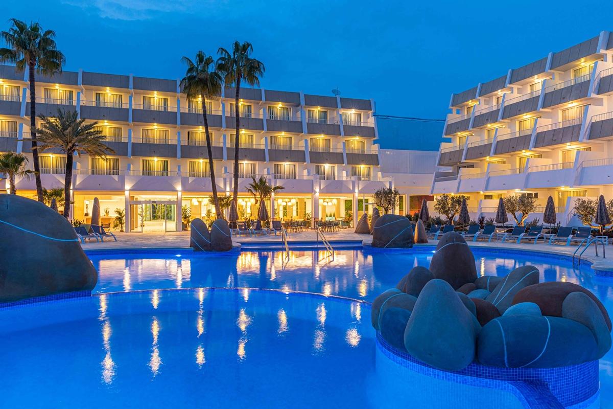 Aparthotel Marsenses Rosa Del Mar & 4*