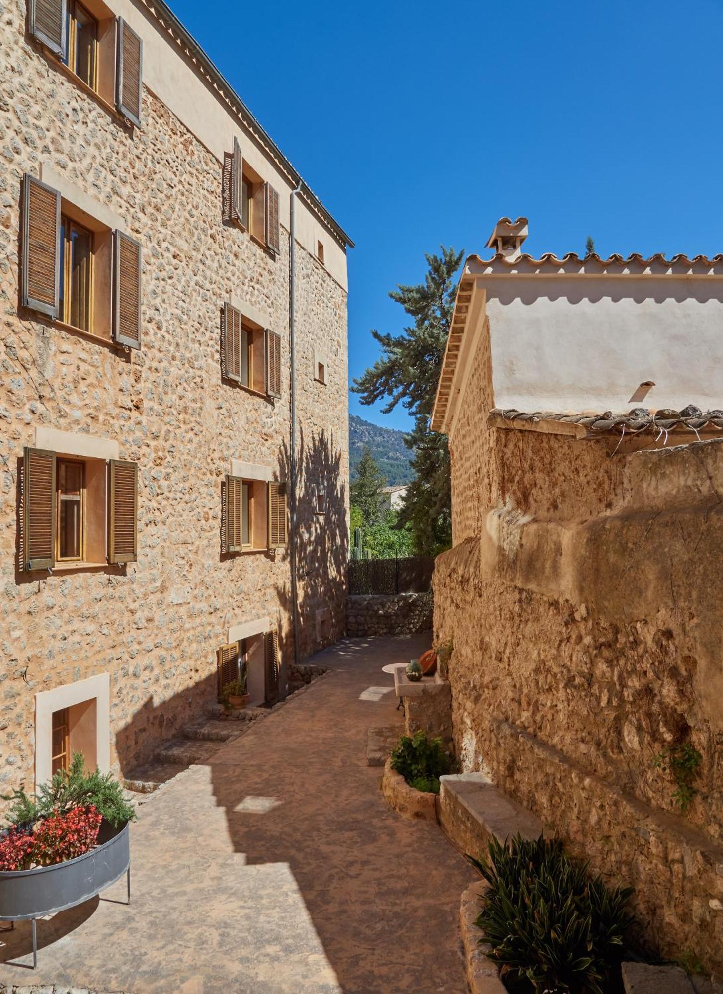 Ca'l Bisbe Hotel 4*