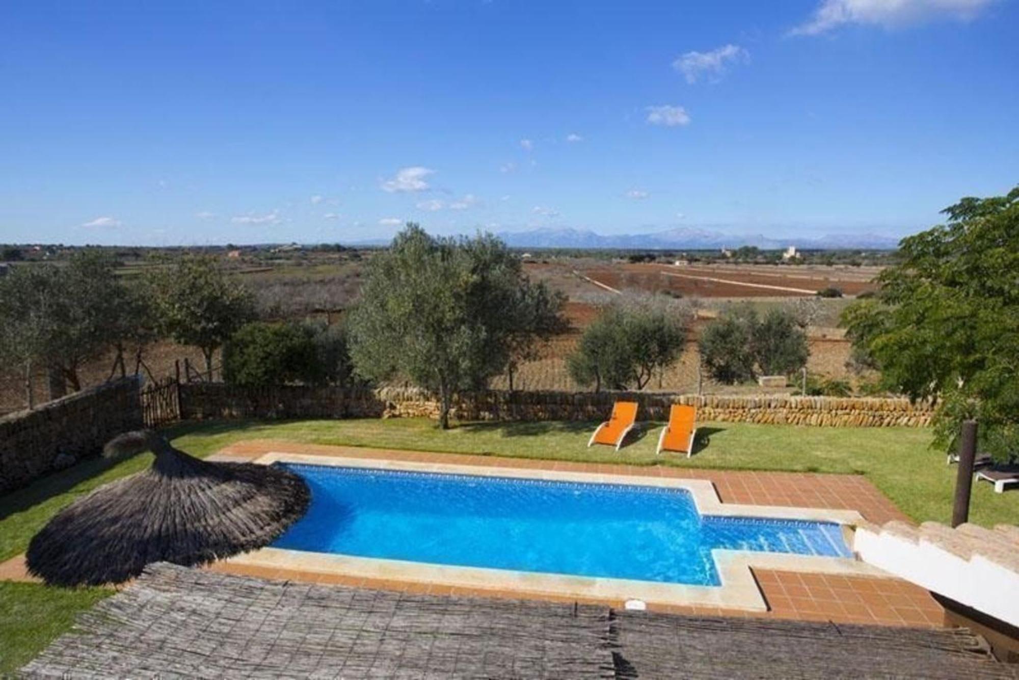 Inez Mit Pool Auf Mallorca * Santa Margalida