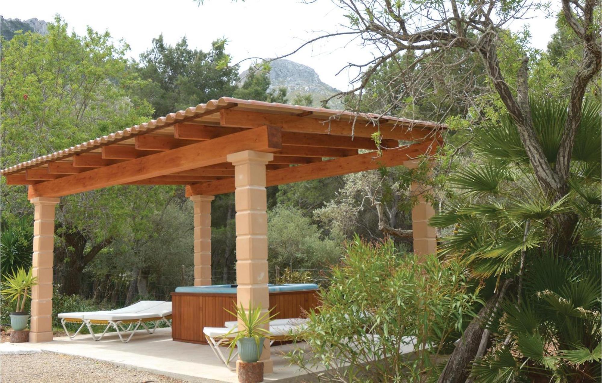 Holiday home Stunning Home In Estellencs With Jacuzzi *