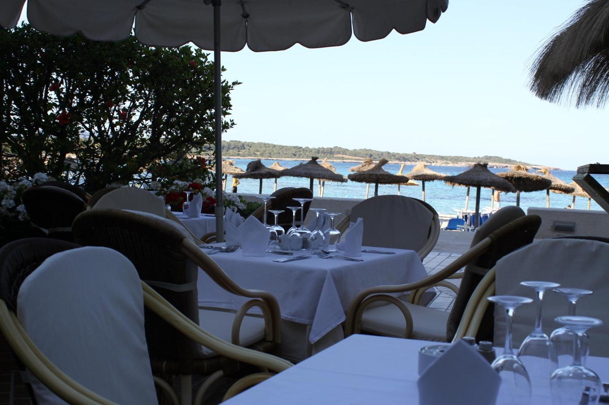 Club Hotel