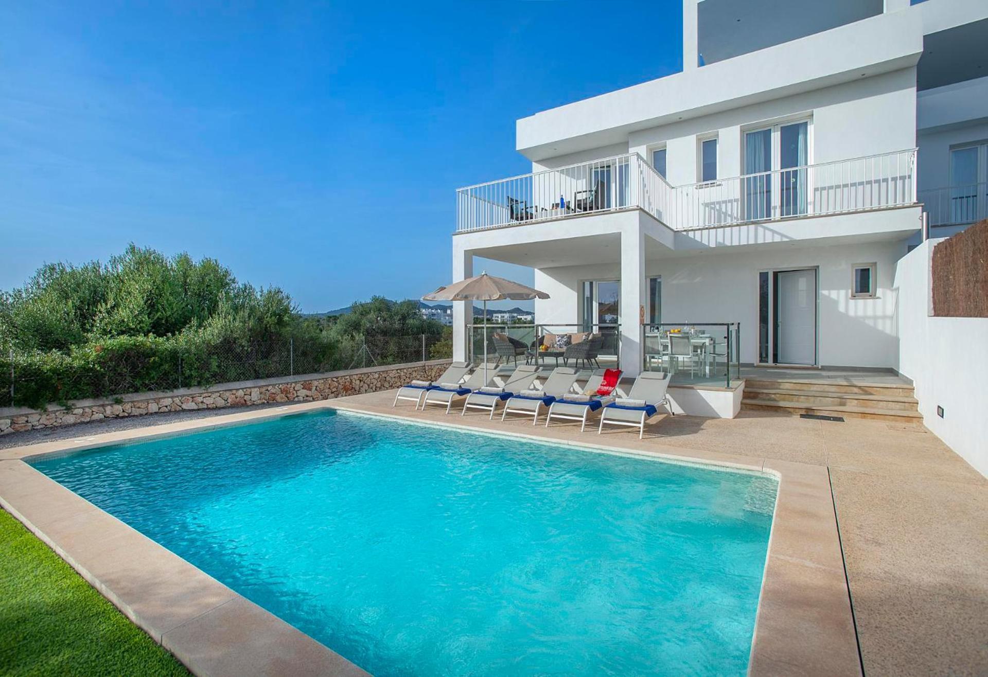 Marinella Blanca By Vintage Travel * Cala D´Or