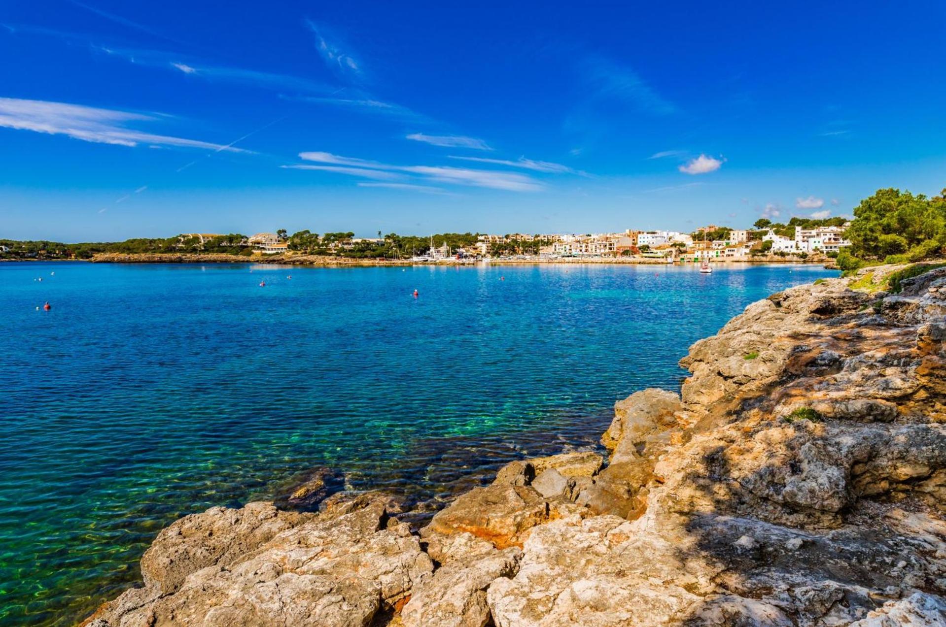 Marinella Blanca By Vintage Travel Villa *