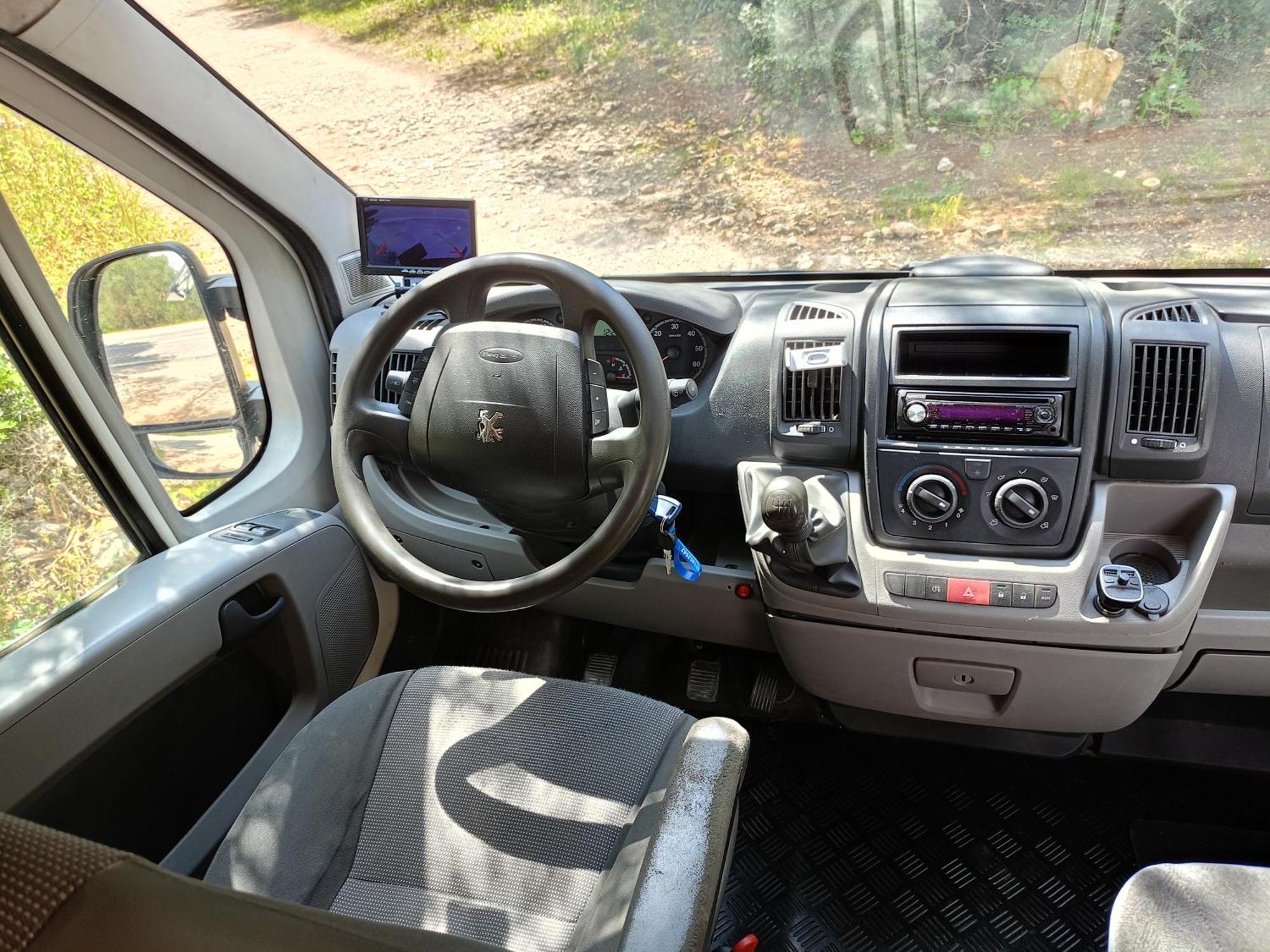 Camping Furgoneta Camper Gran Volumen