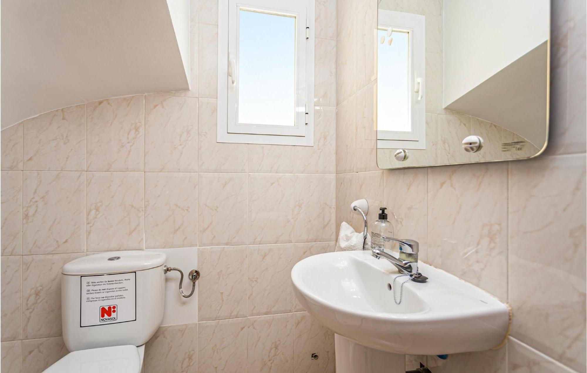 4 Bedroom Beautiful In Alcudia Сasa de vacaciones *