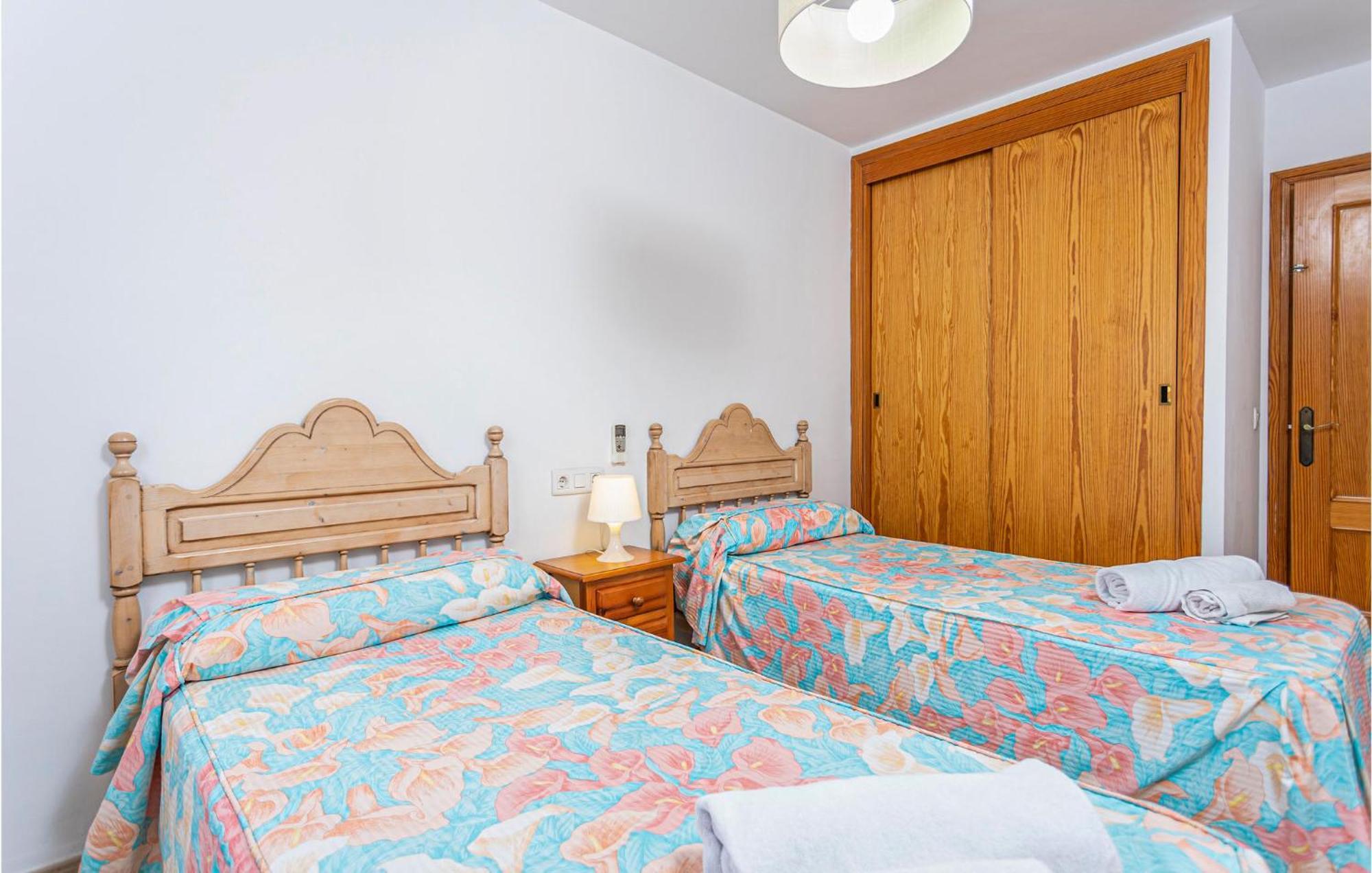 4 Bedroom Beautiful In Alcudia Сasa de vacaciones Puerto de Alcúdia