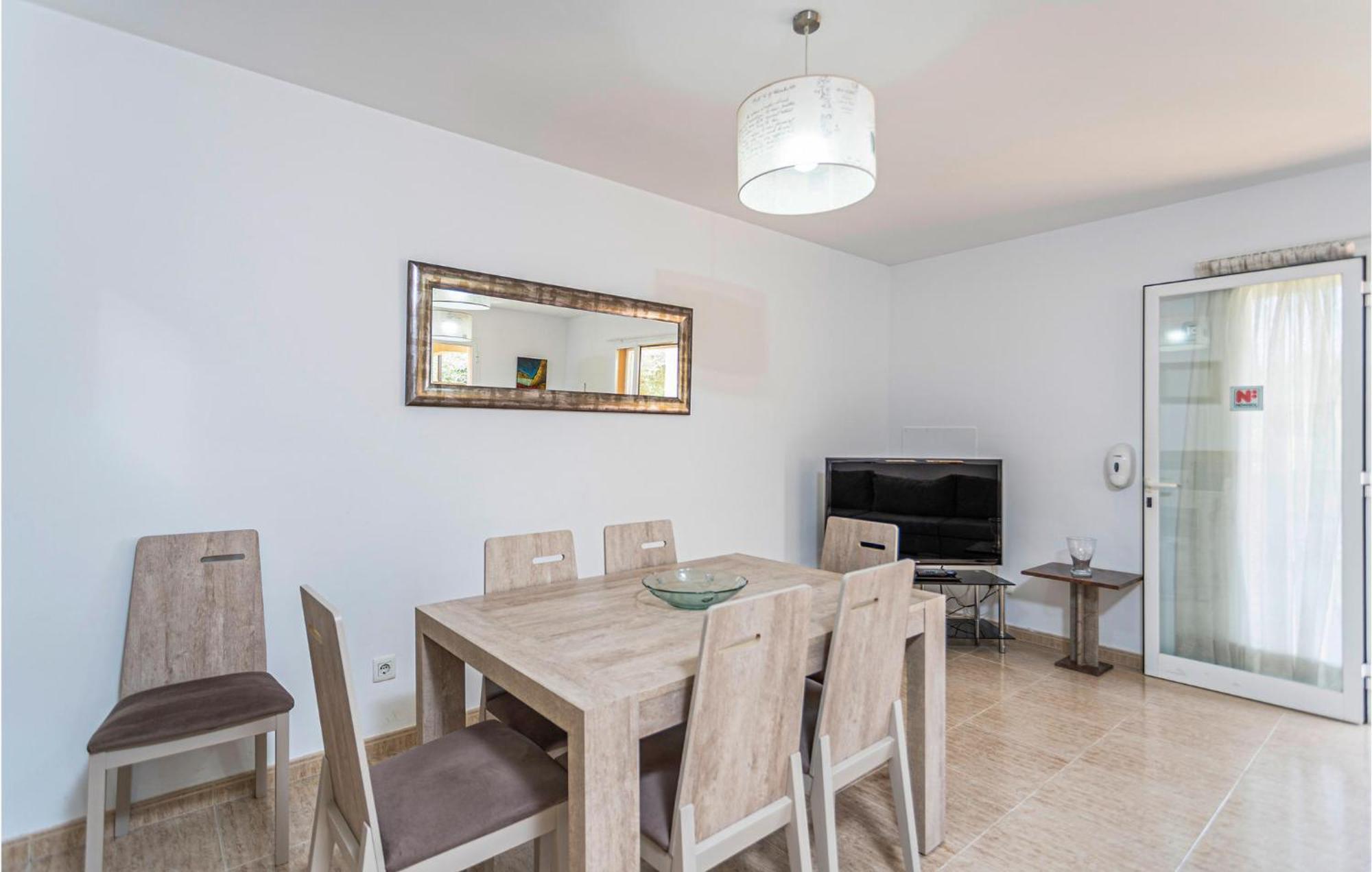 4 Bedroom Beautiful In Alcudia Сasa de vacaciones *