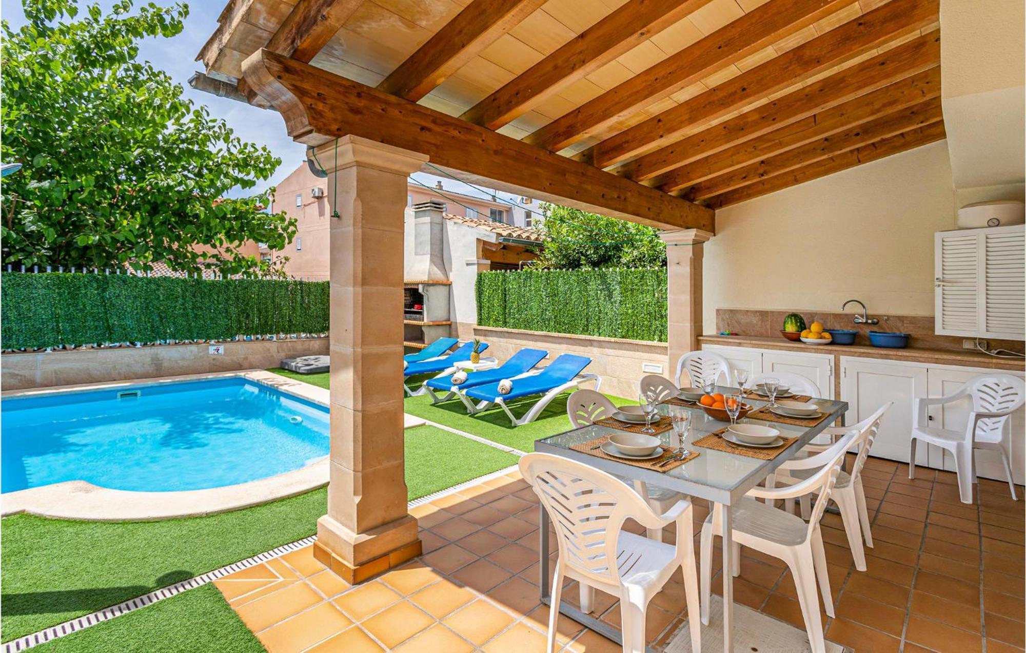 4 Bedroom Beautiful In Alcudia