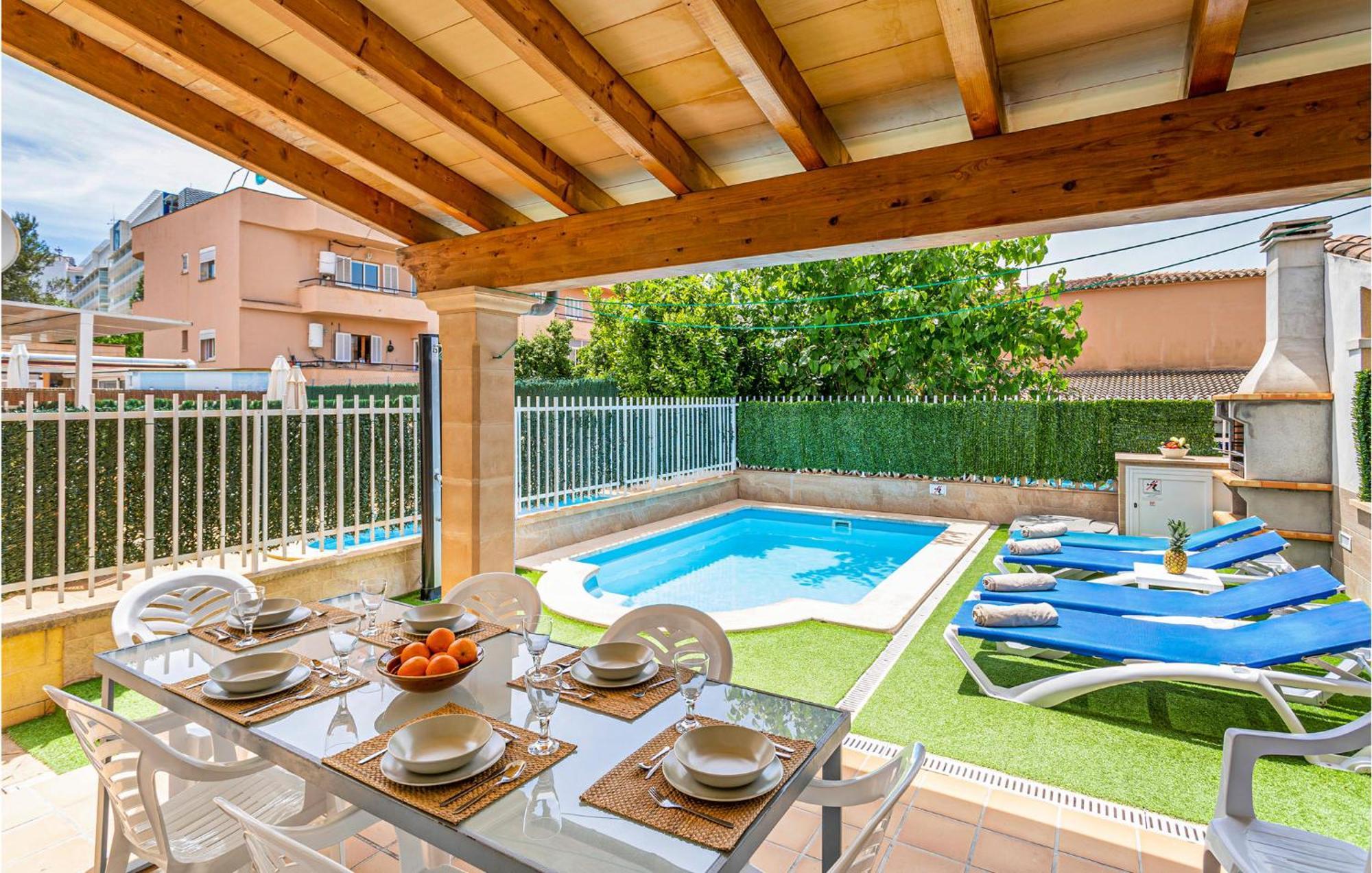 Сasa de vacaciones 4 Bedroom Beautiful In Alcudia Puerto de Alcúdia