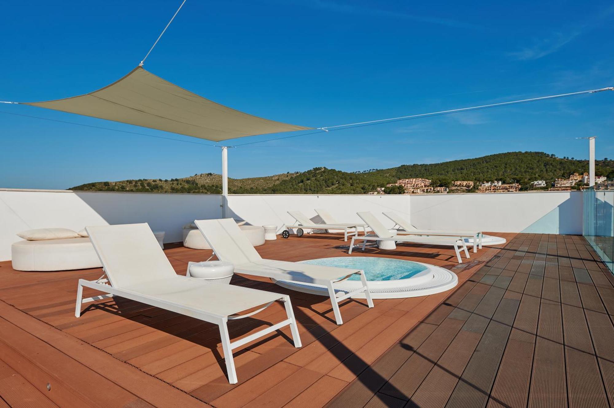Aluasoul Carolina - Adults Only 4*