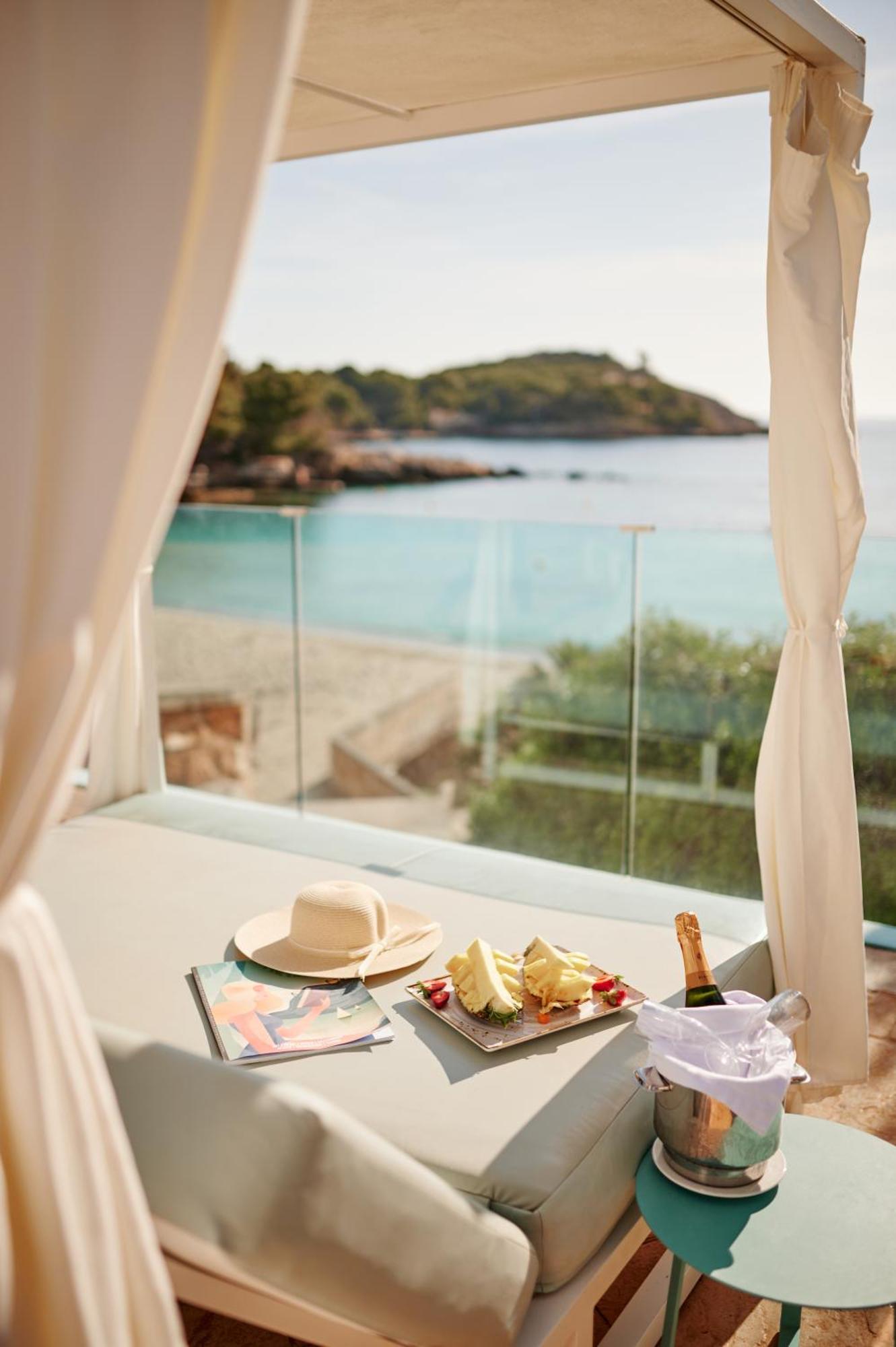 Aluasoul Carolina - Adults Only Hotel Font de sa Cala
