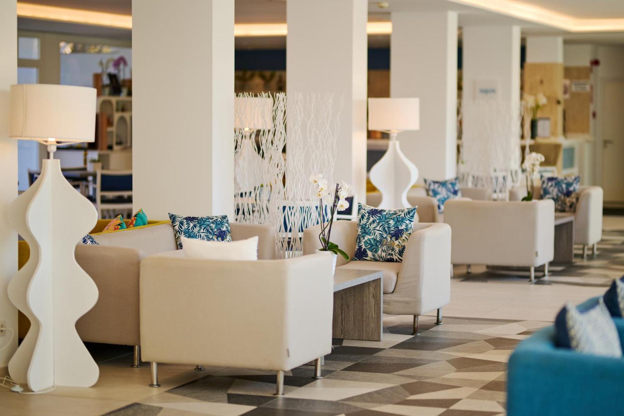 Hotel Aluasoul Carolina - Adults Only 4*