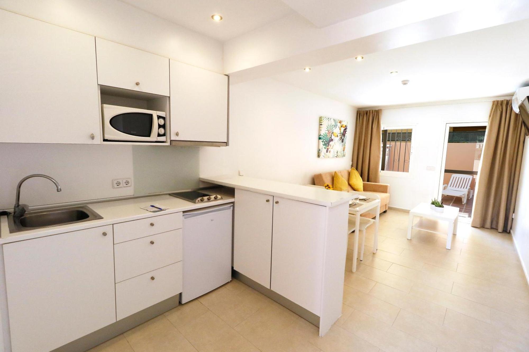 Apartment Naika &