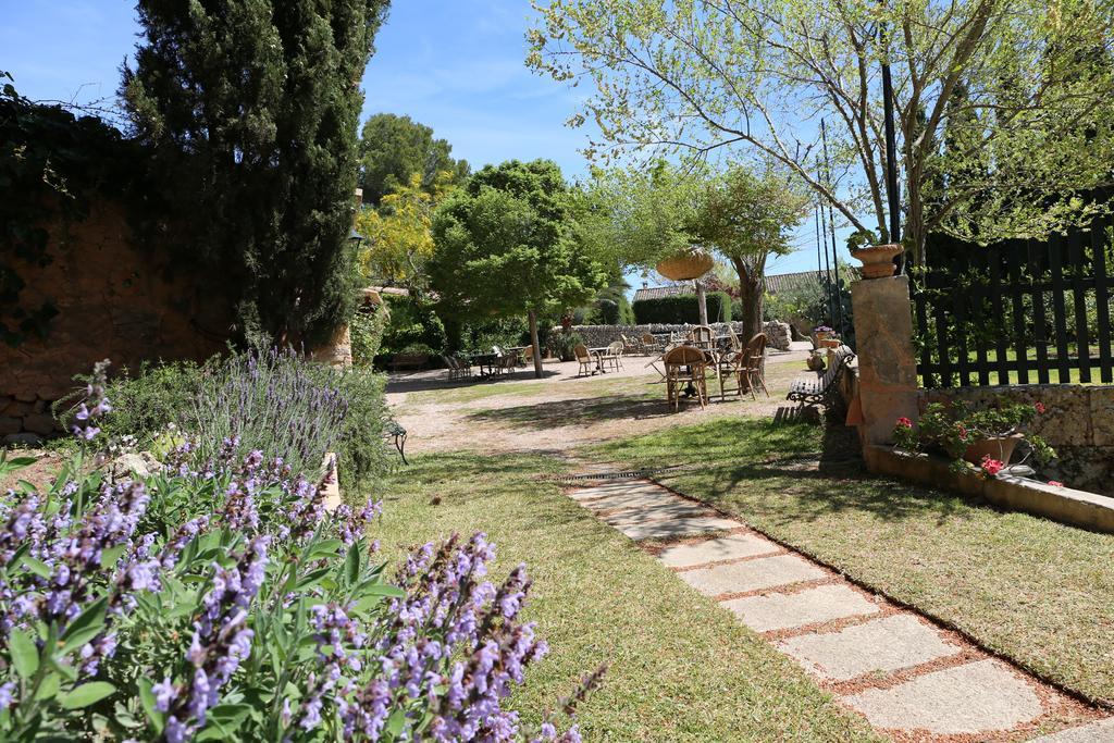 Oliver Moragues Grandhouse & Vineyard *