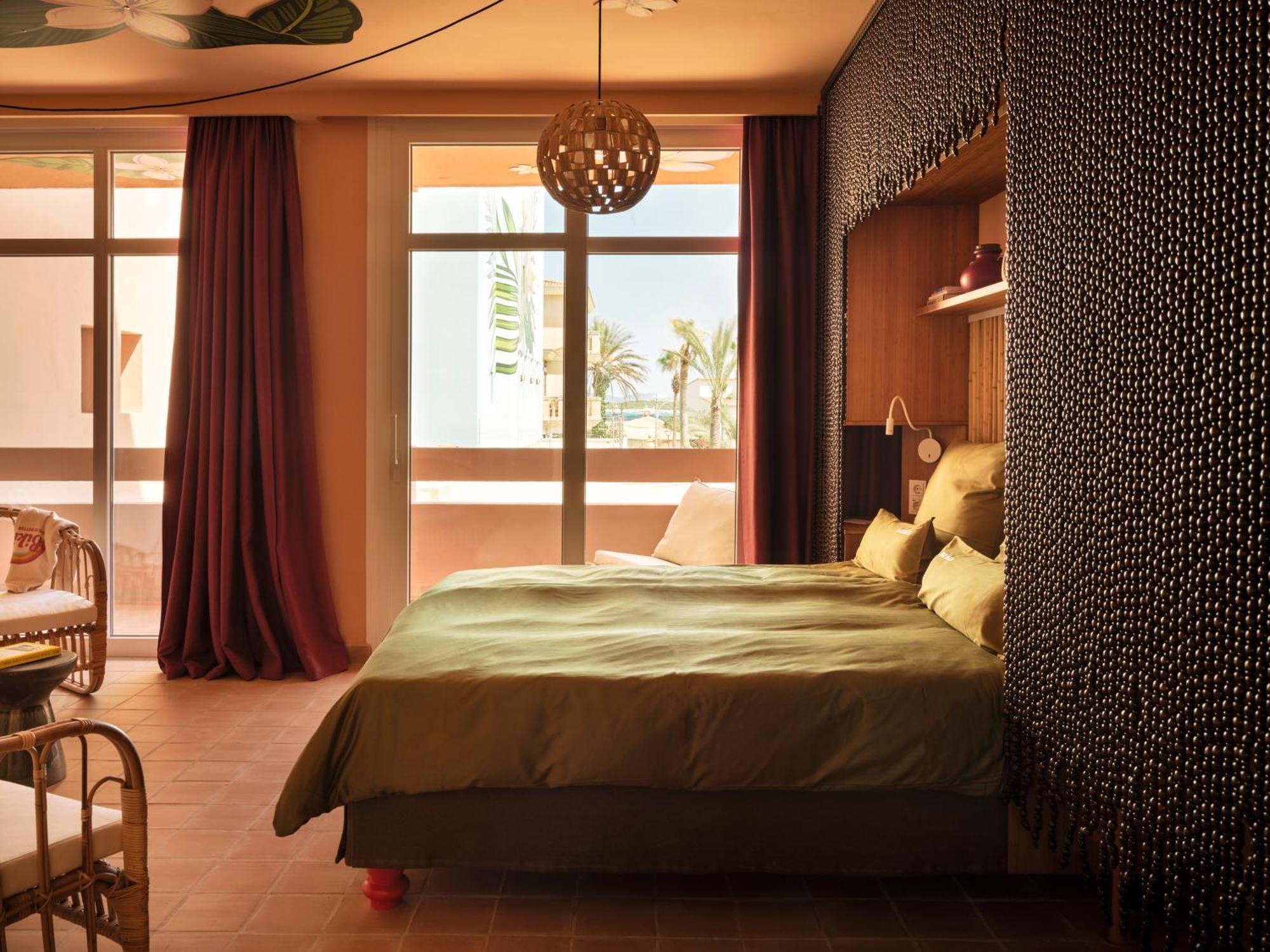 Bikini Island & Mountain Es Trenc -adults Only- 4*