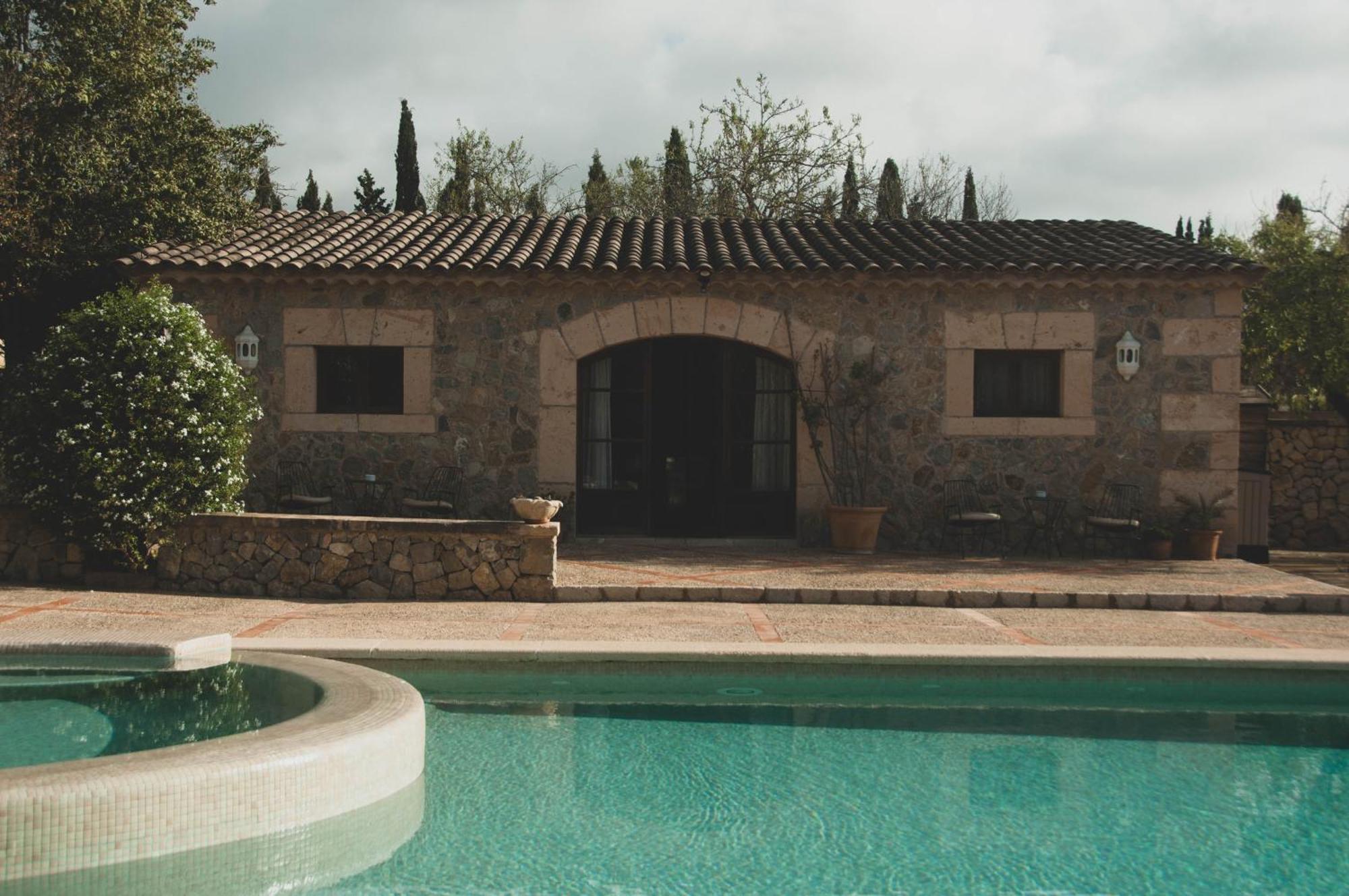 Hotel Estades