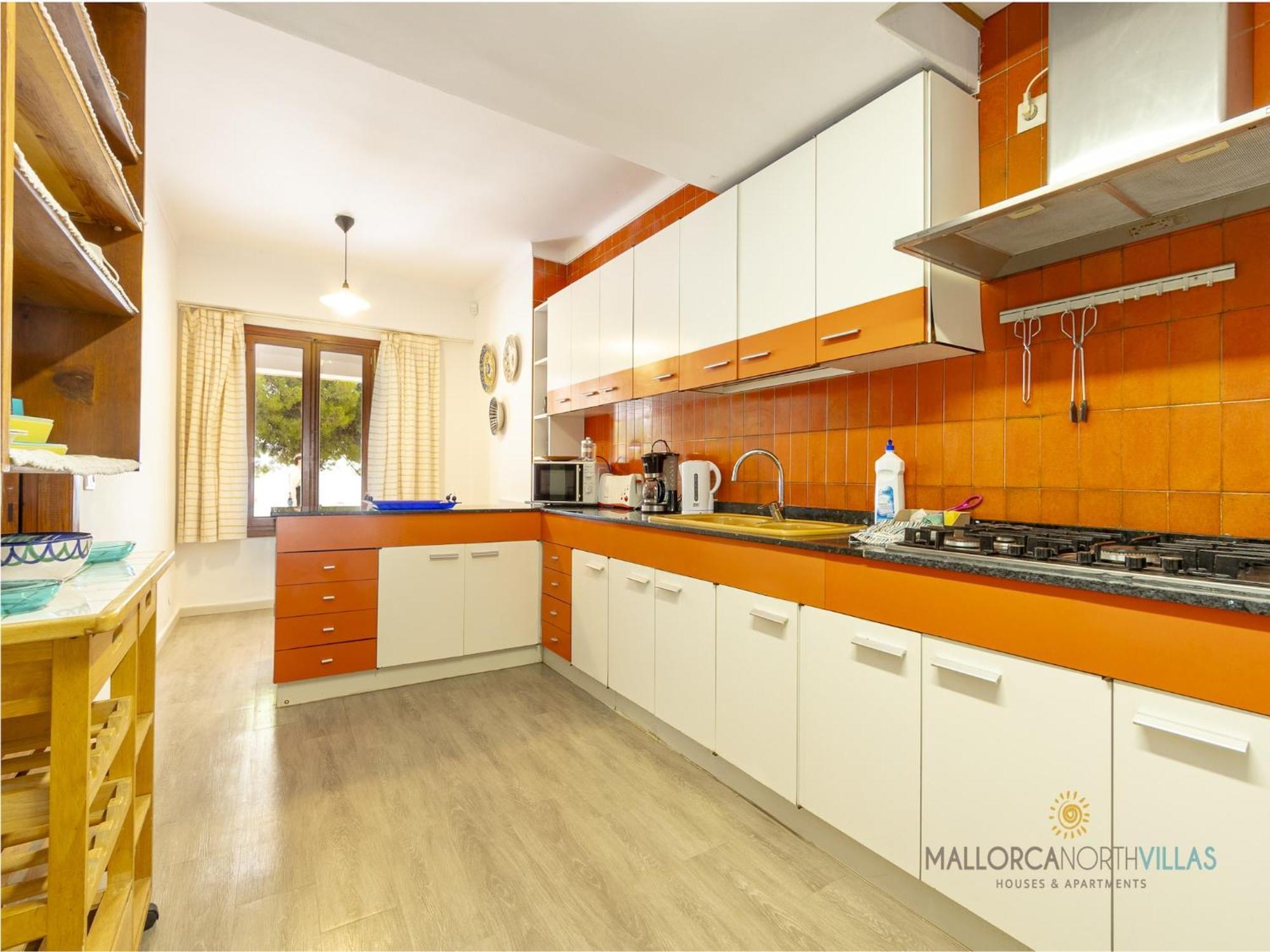 With Terrace Apartamento
