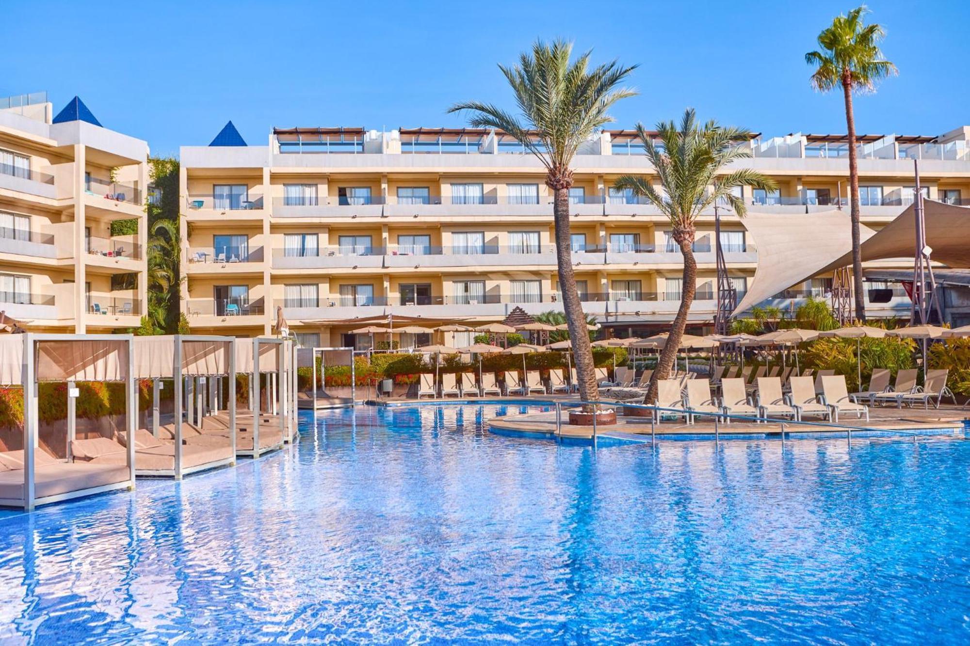 Apartahotel Zafiro 4*